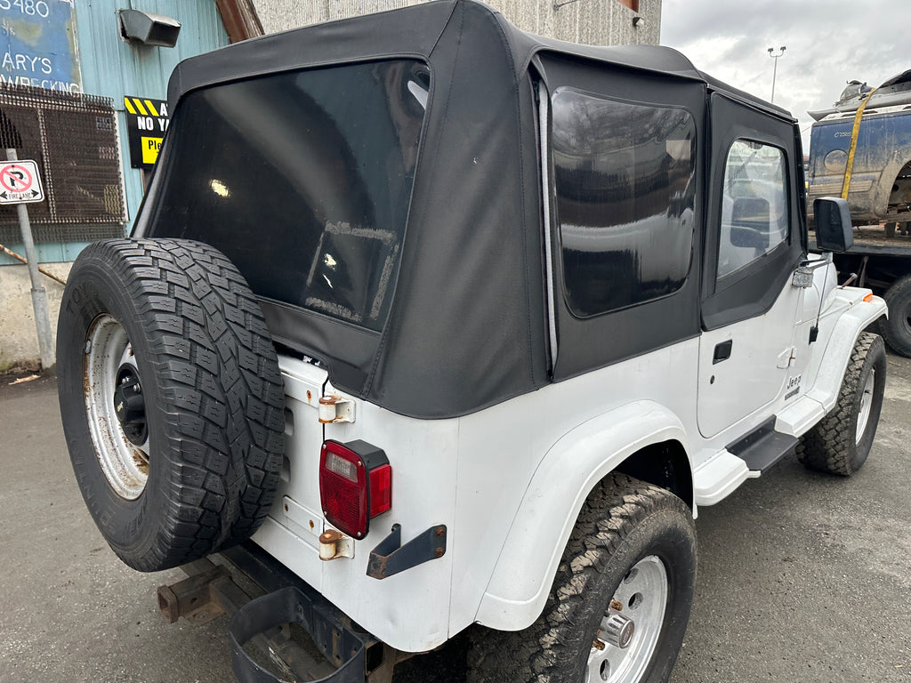 1993 Jeep Wrangler YJ 2.5 – J2509