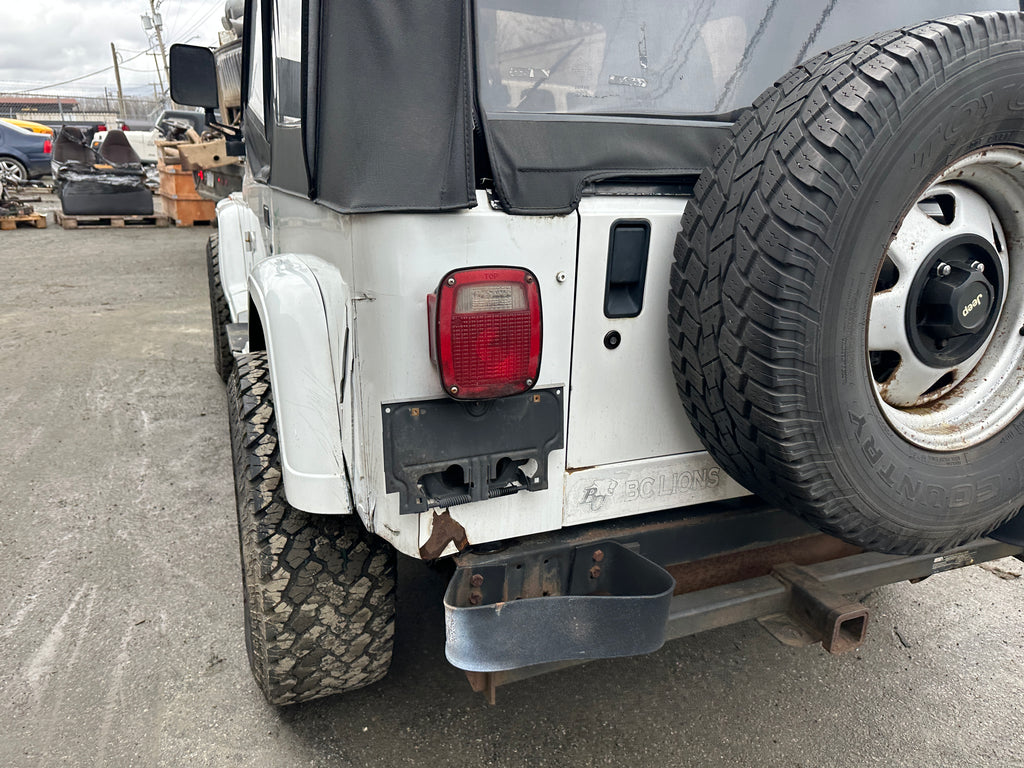 1993 Jeep Wrangler YJ 2.5 – J2509