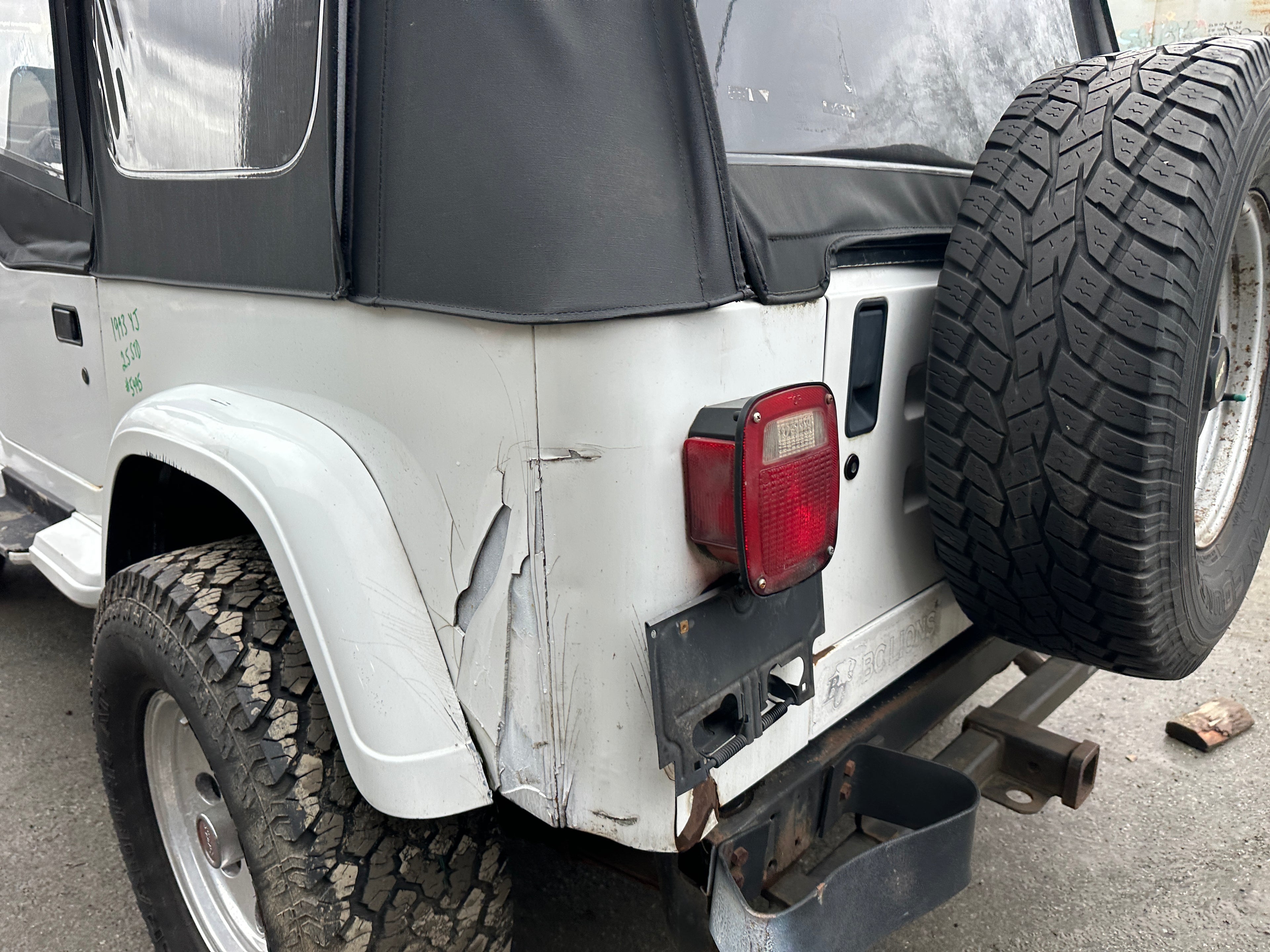 1993 Jeep Wrangler YJ 2.5 – J2509