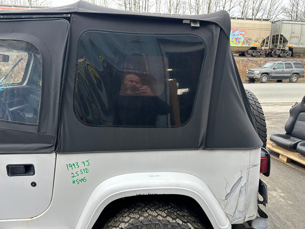 1993 Jeep Wrangler YJ 2.5 – J2509