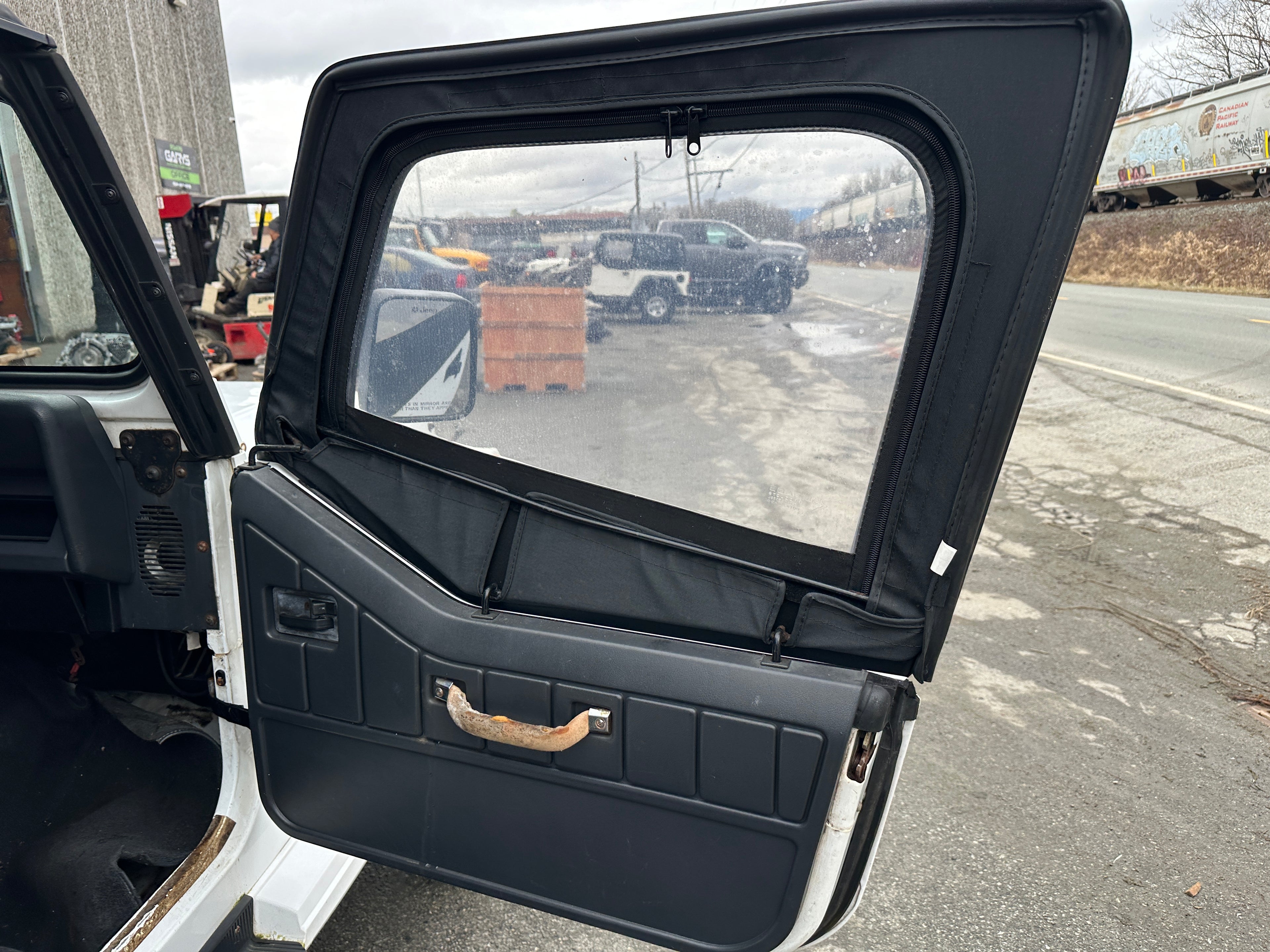 1993 Jeep Wrangler YJ 2.5 – J2509