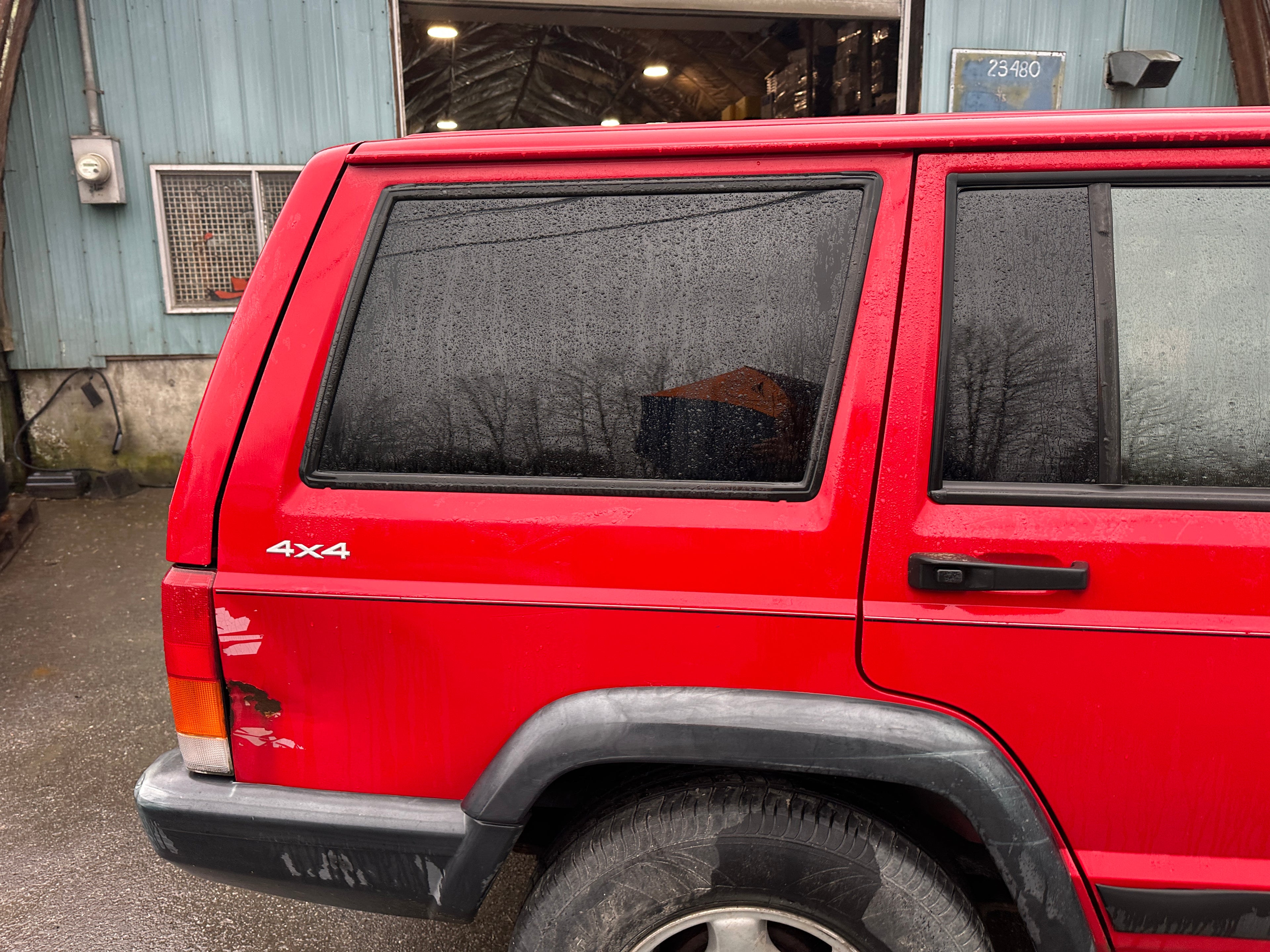 2000 Jeep Cherokee XJ SE 4.0 – J2608