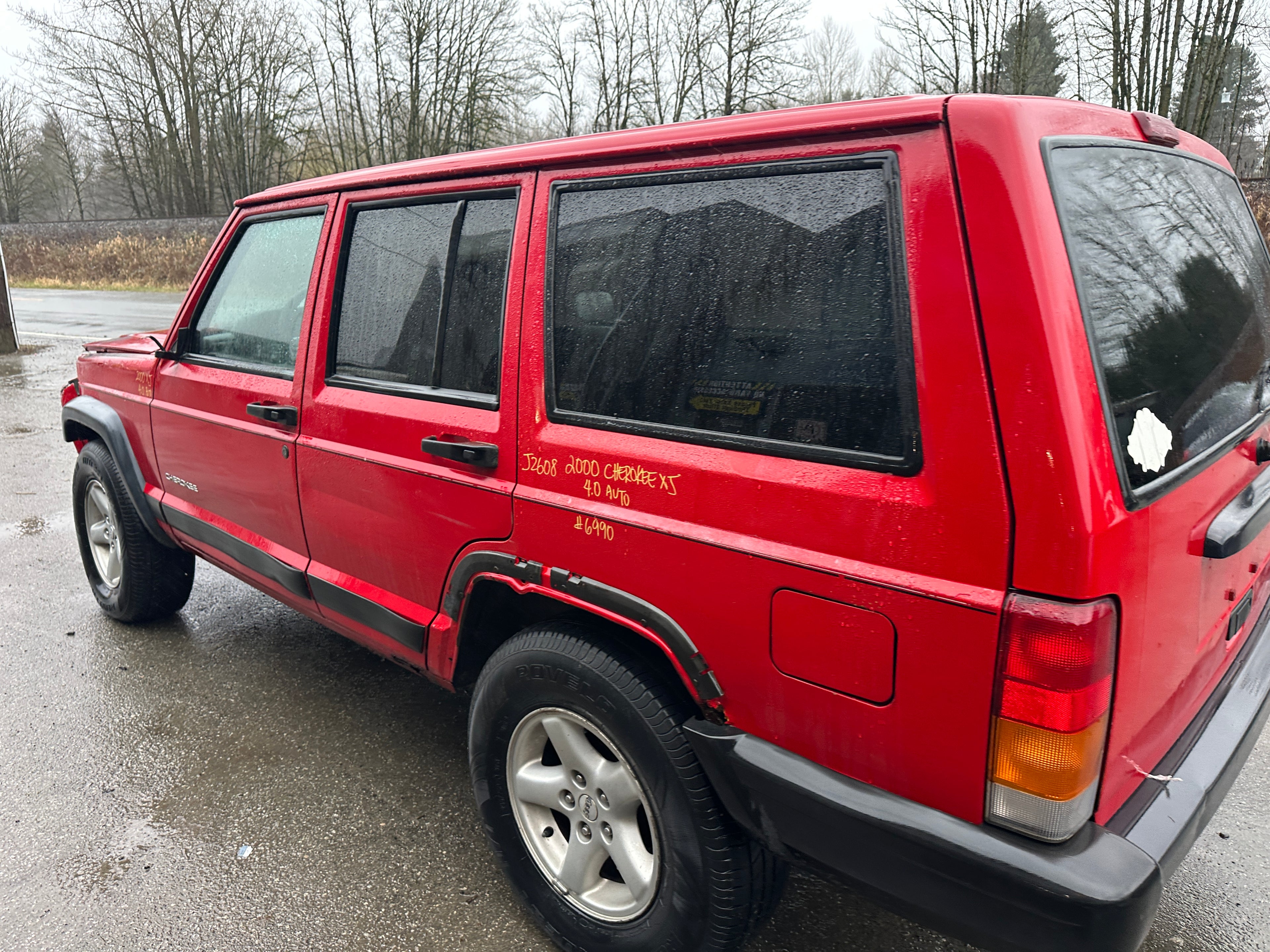 2000 Jeep Cherokee XJ SE 4.0 – J2608