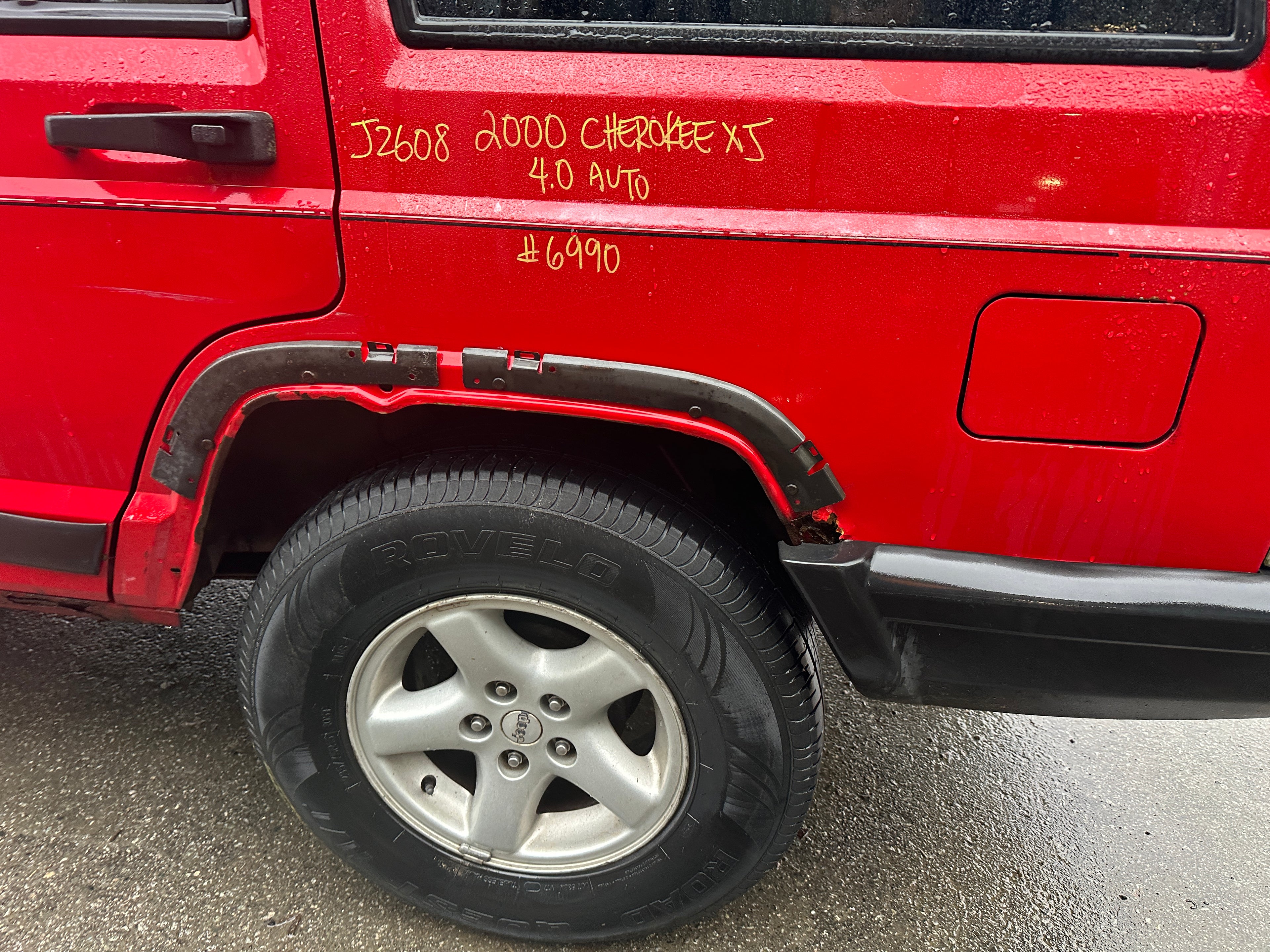 2000 Jeep Cherokee XJ SE 4.0 – J2608