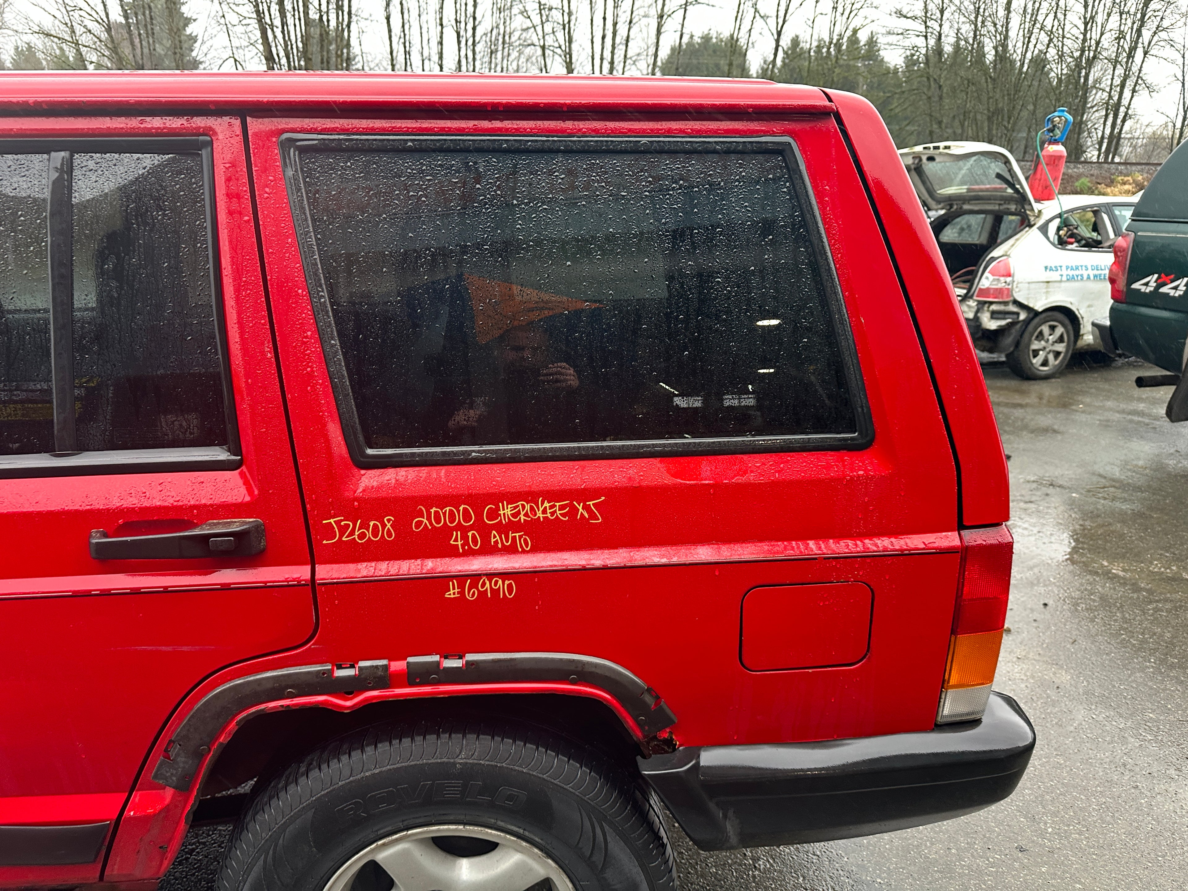 2000 Jeep Cherokee XJ SE 4.0 – J2608