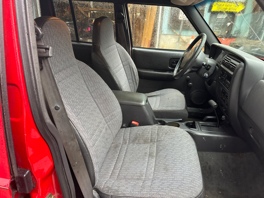 2000 Jeep Cherokee XJ SE 4.0 – J2608