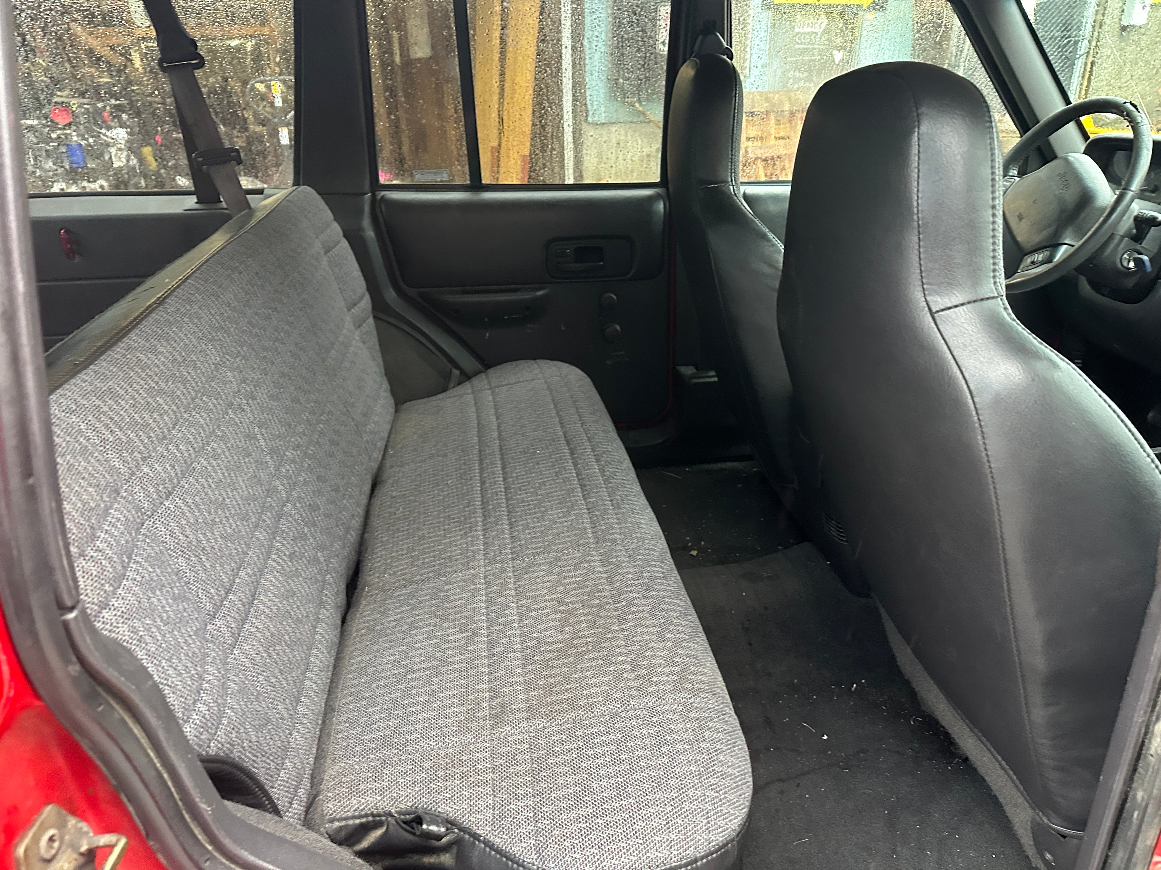 2000 Jeep Cherokee XJ SE 4.0 – J2608