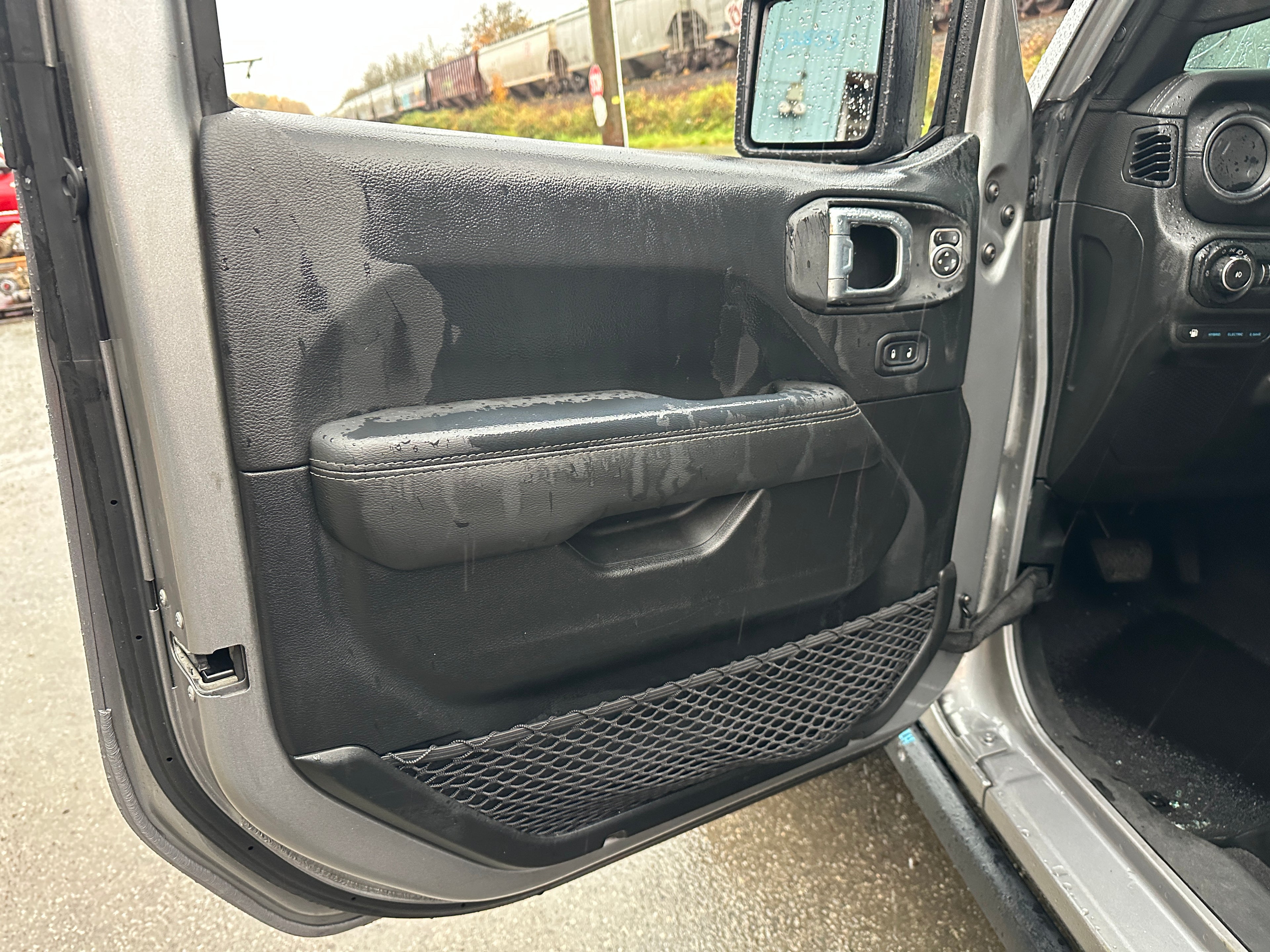 2021 Jeep Wrangler JL Unlimited Rubicon 4xe 2.0 – J2553