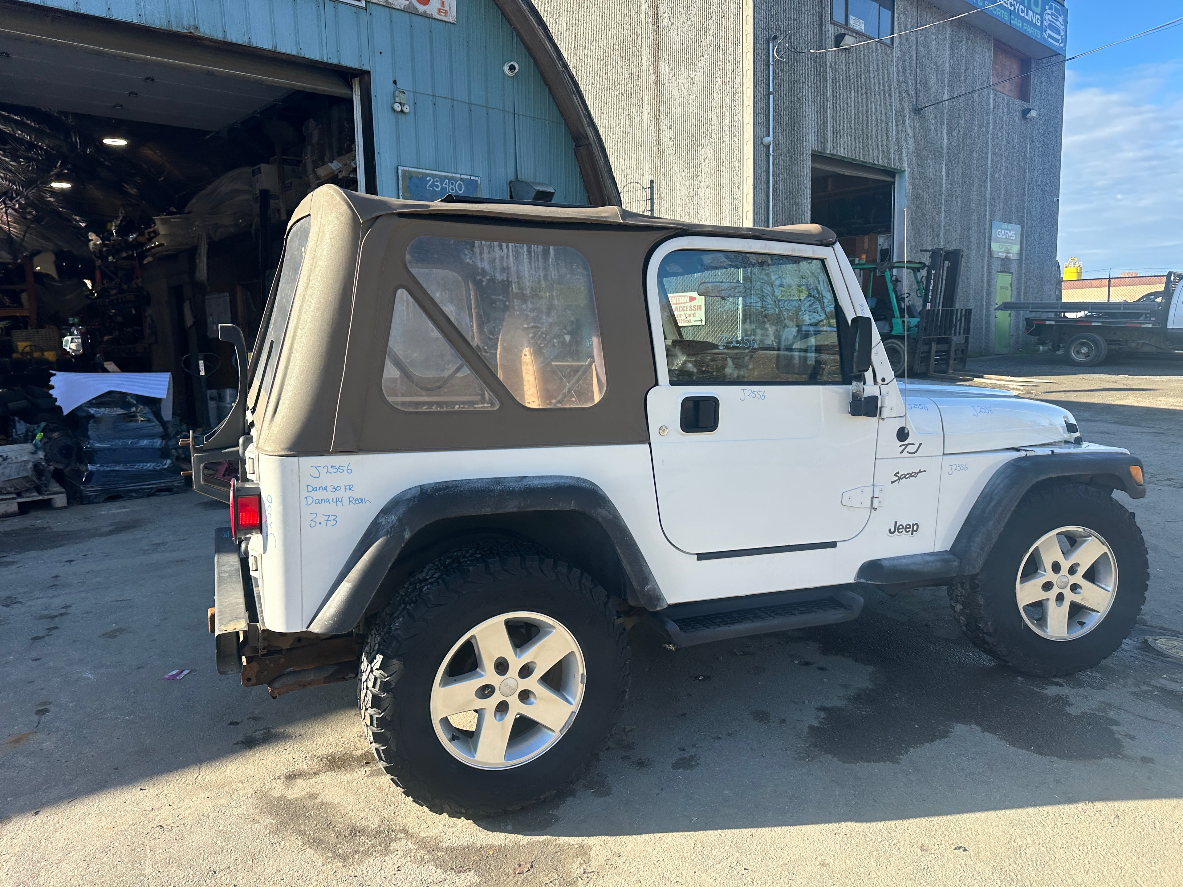 2002 Jeep Wrangler TJ – J2556