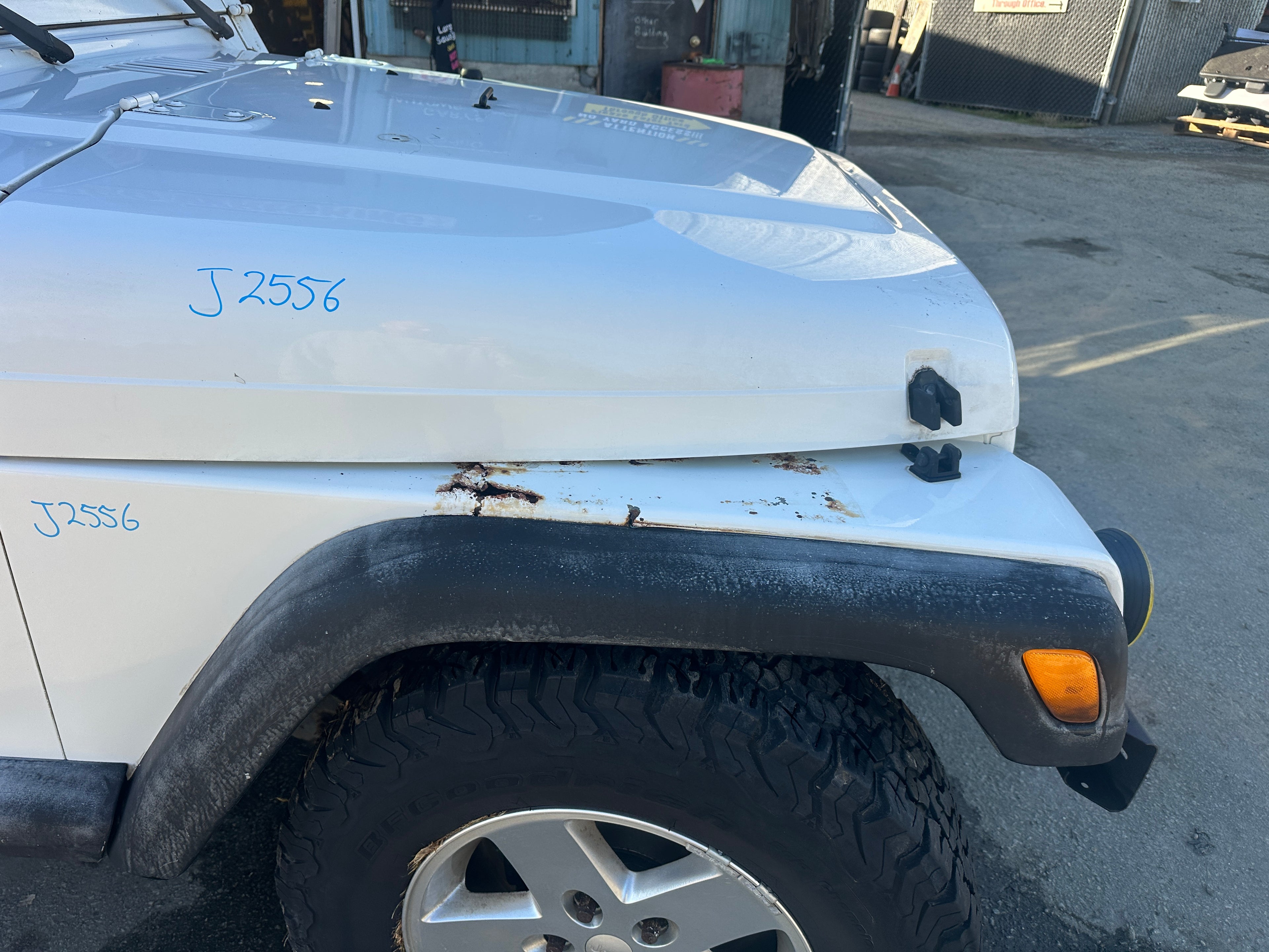 2002 Jeep Wrangler TJ – J2556