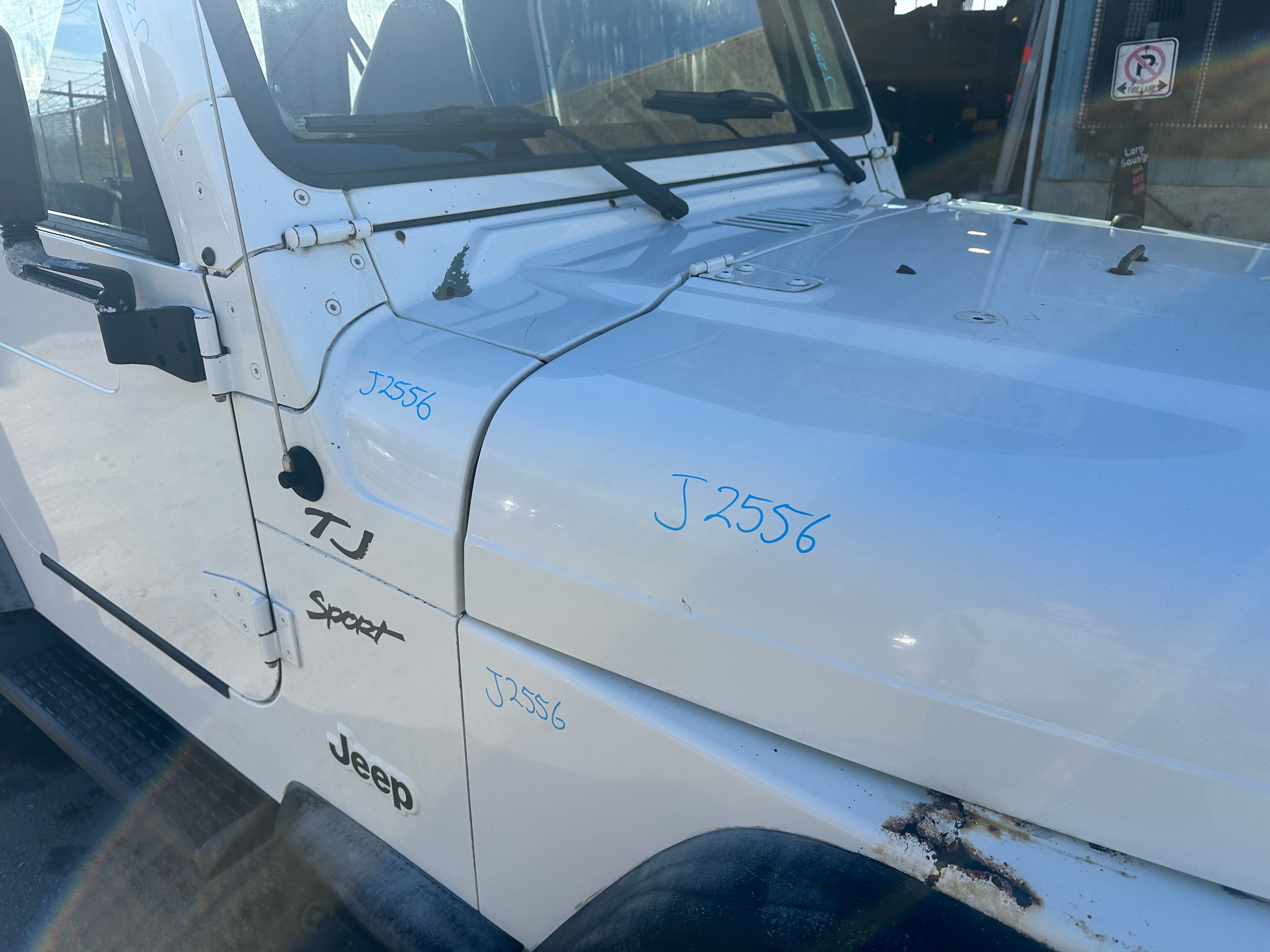2002 Jeep Wrangler TJ – J2556