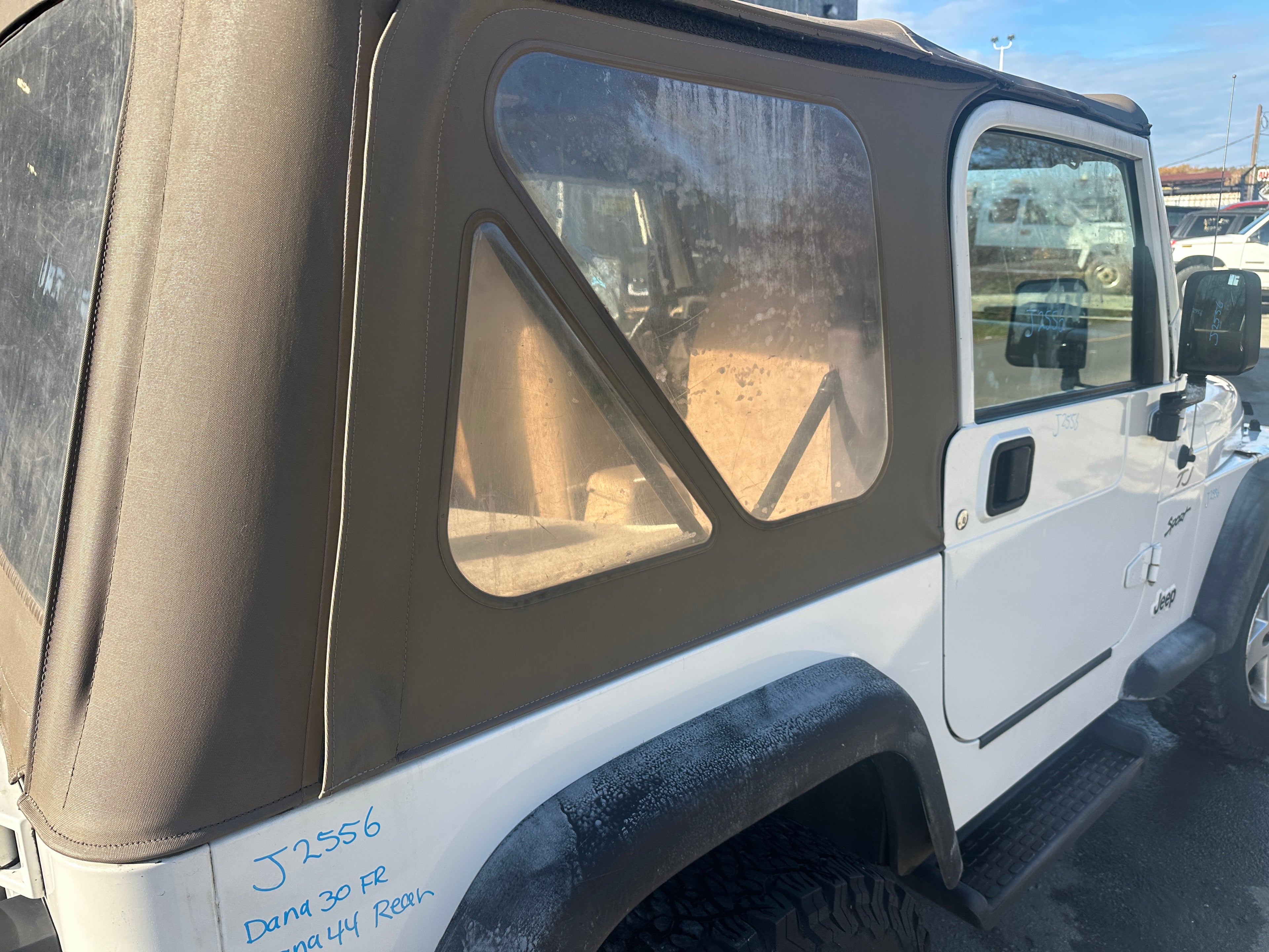 2002 Jeep Wrangler TJ – J2556