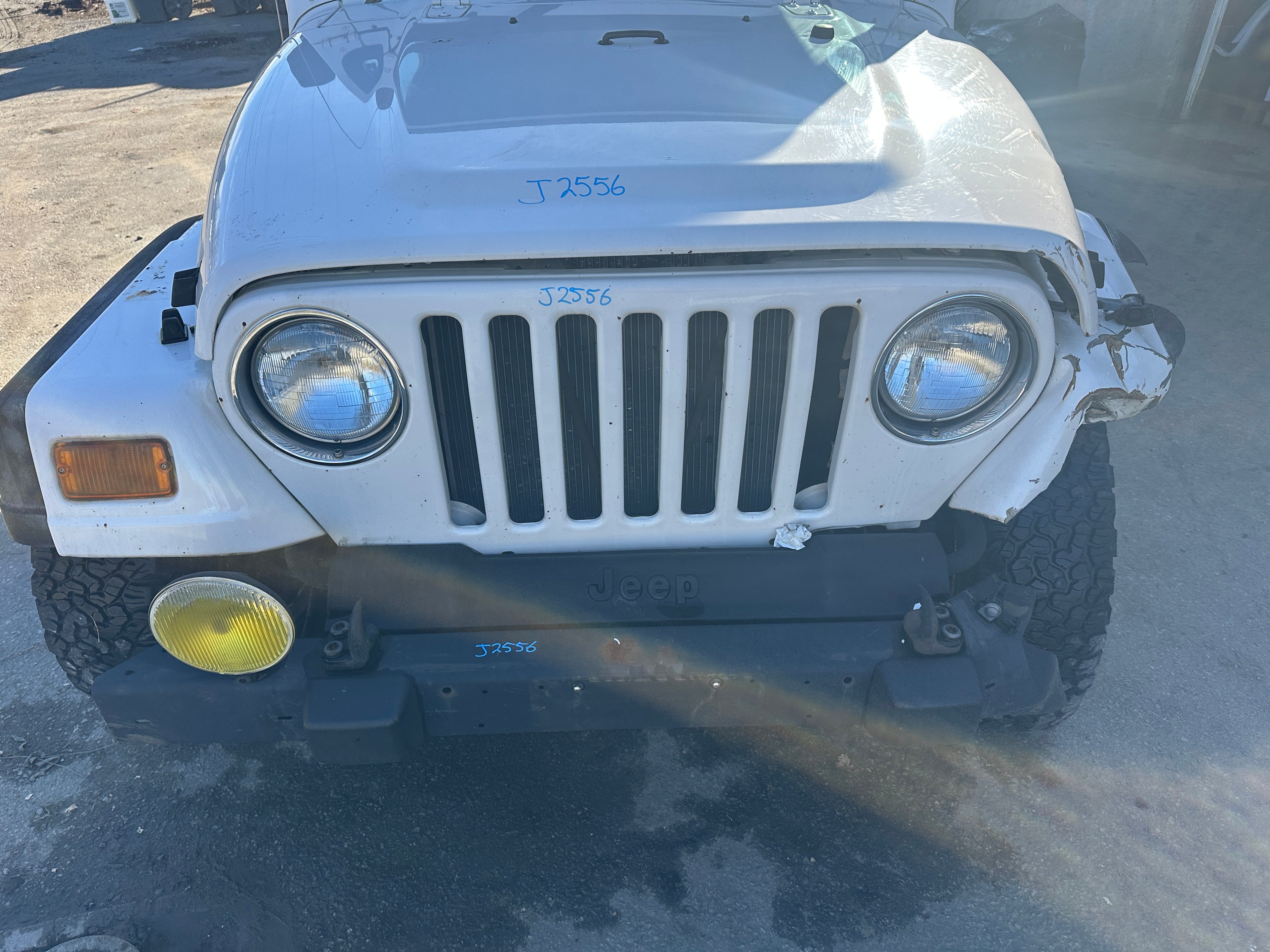 2002 Jeep Wrangler TJ – J2556