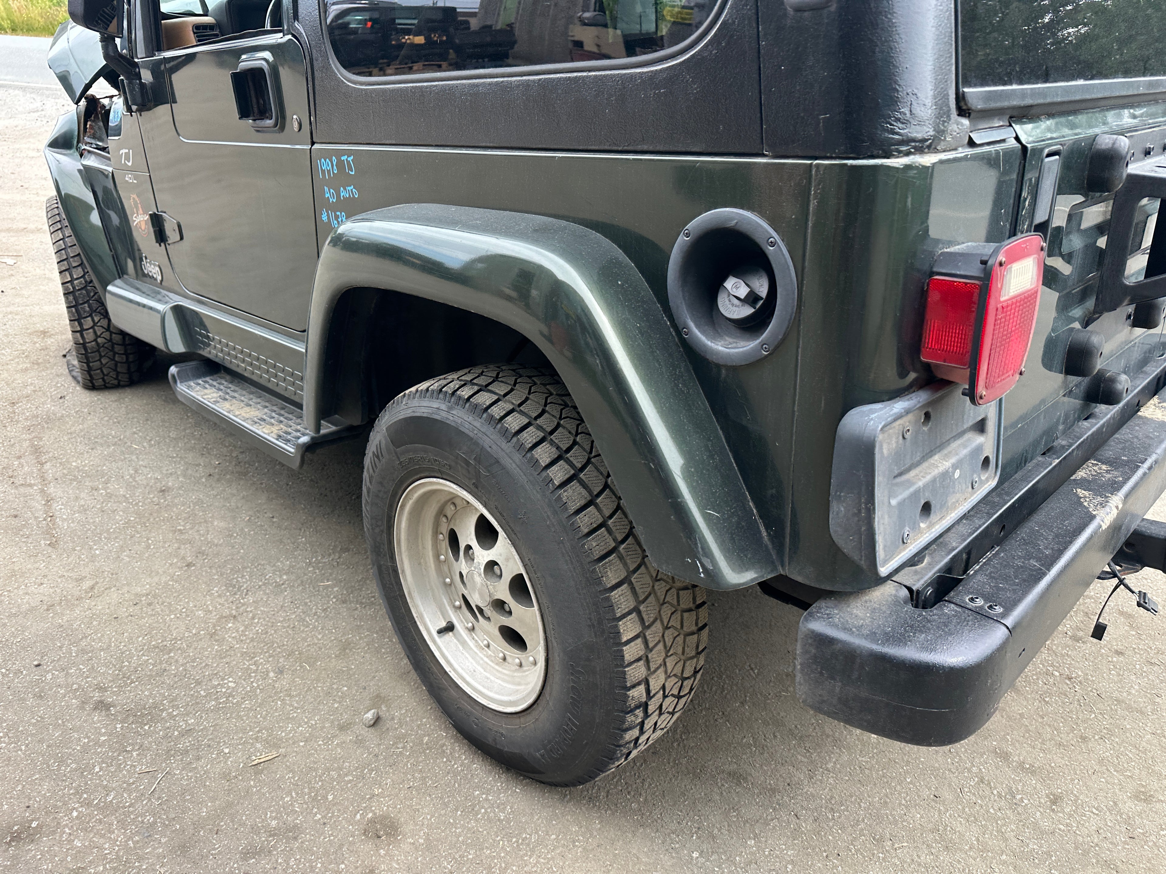 1998 Jeep Wrangler TJ 4.0 – J2531