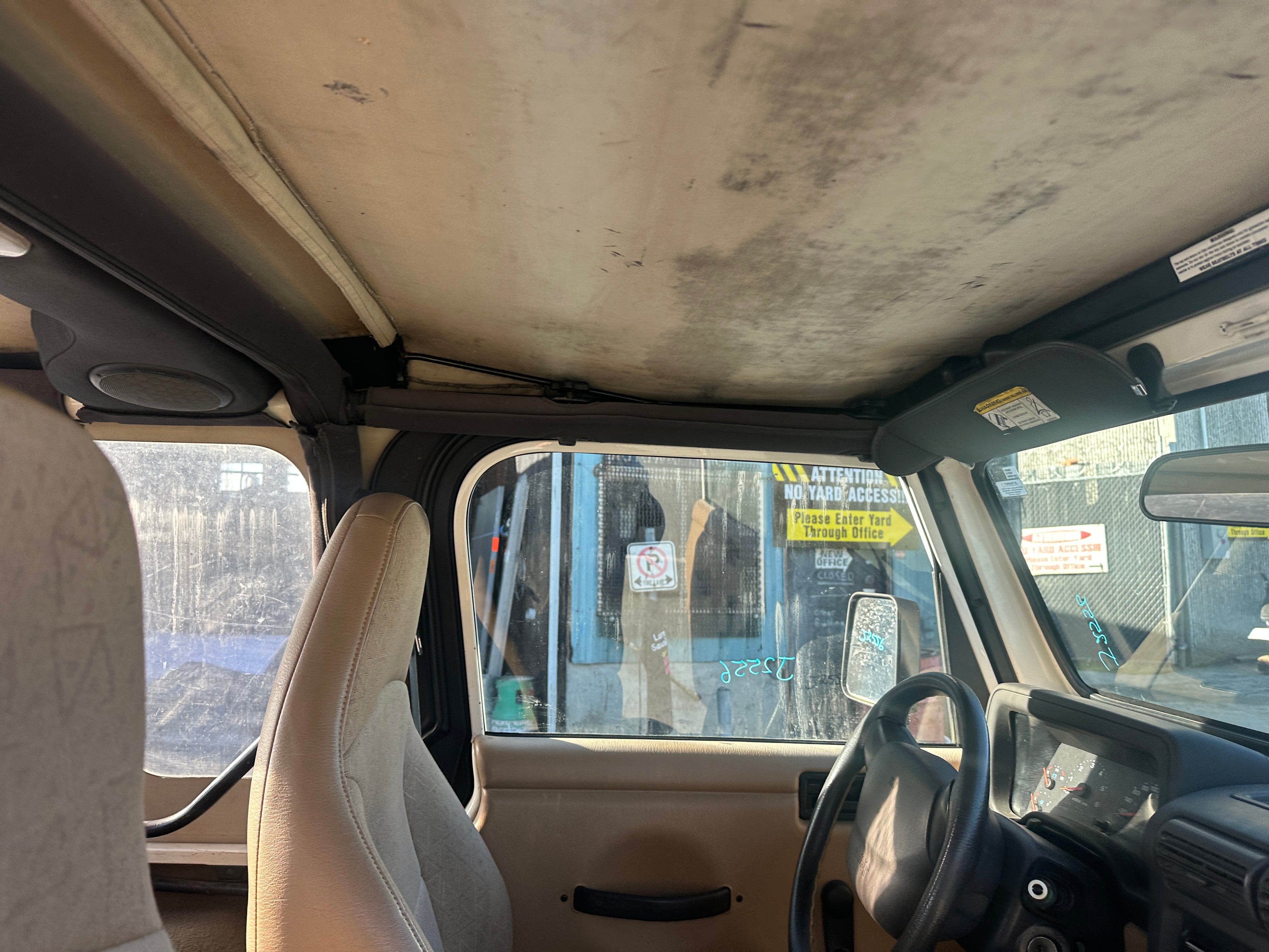 2002 Jeep Wrangler TJ – J2556