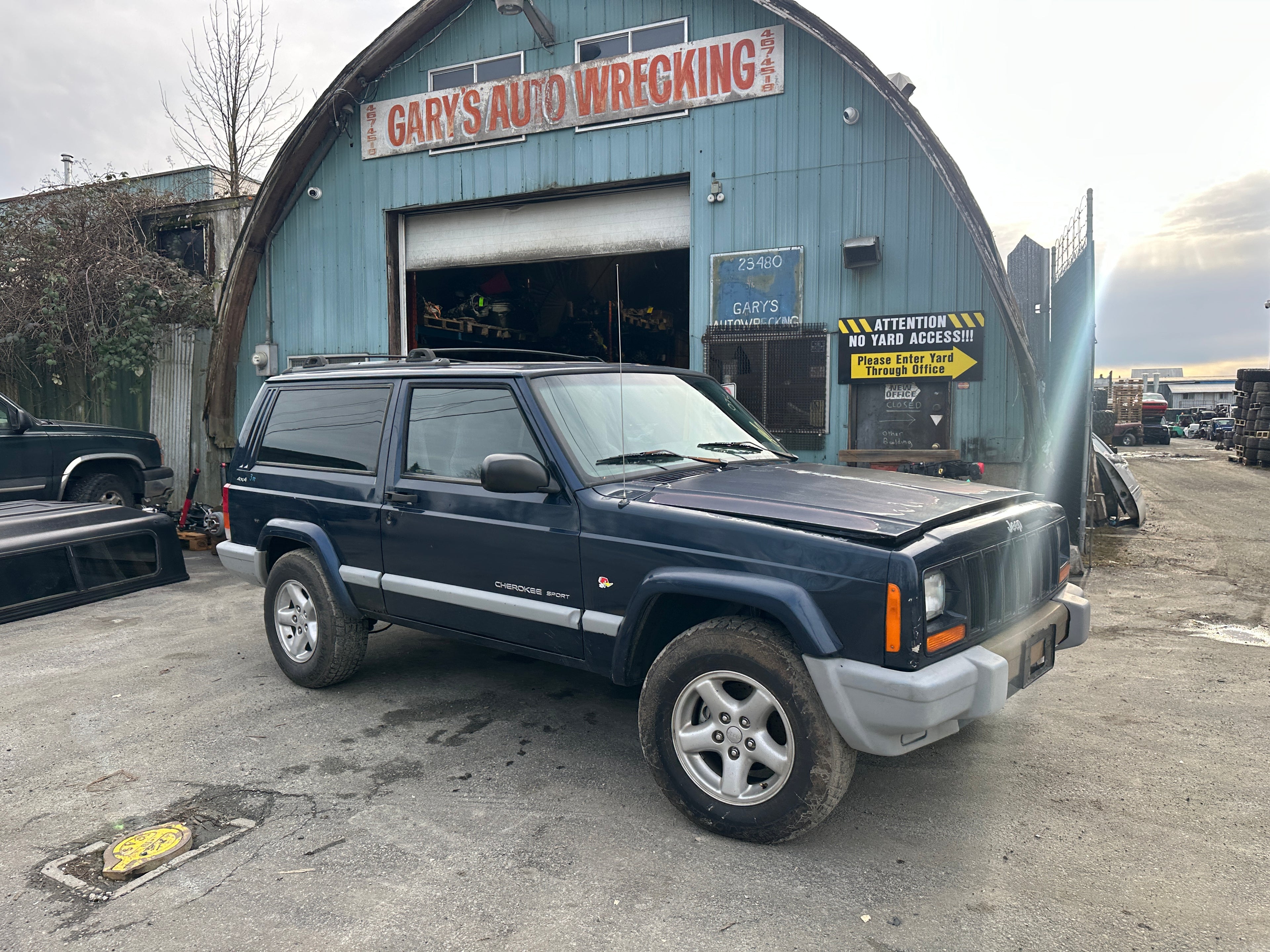 2000 Jeep Cherokee XJ 4.0 2dr – J2511