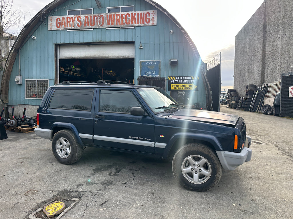 2000 Jeep Cherokee XJ 4.0 2dr – J2511