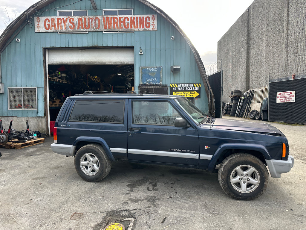 2000 Jeep Cherokee XJ 4.0 2dr – J2511