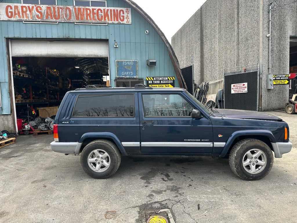 2000 Jeep Cherokee XJ 4.0 2dr – J2511