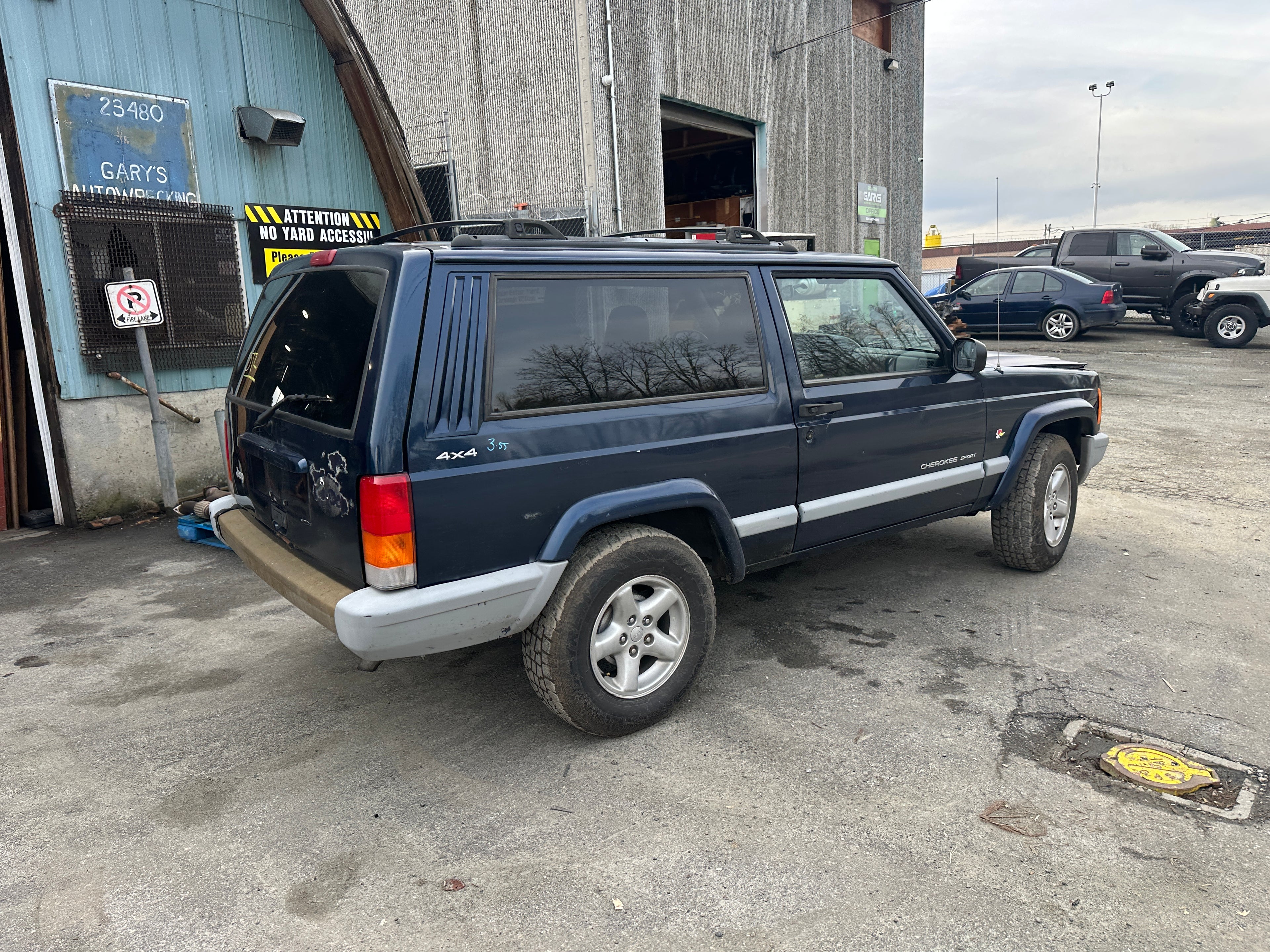 2000 Jeep Cherokee XJ 4.0 2dr – J2511