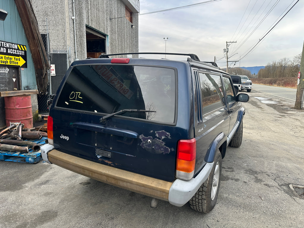 2000 Jeep Cherokee XJ 4.0 2dr – J2511
