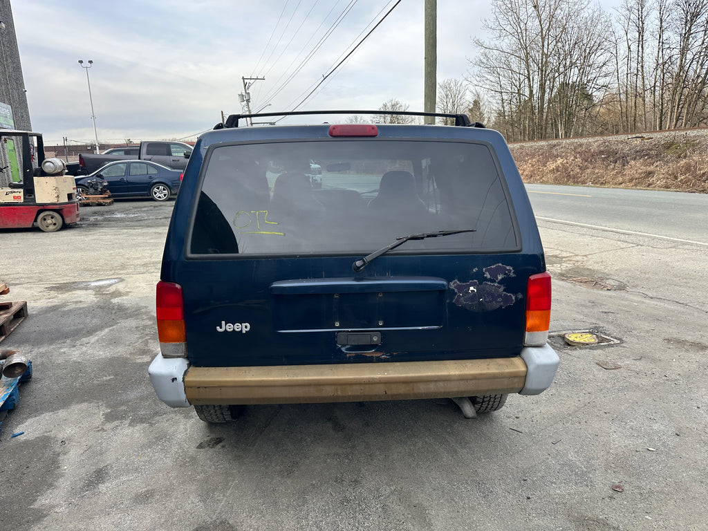 2000 Jeep Cherokee XJ 4.0 2dr – J2511