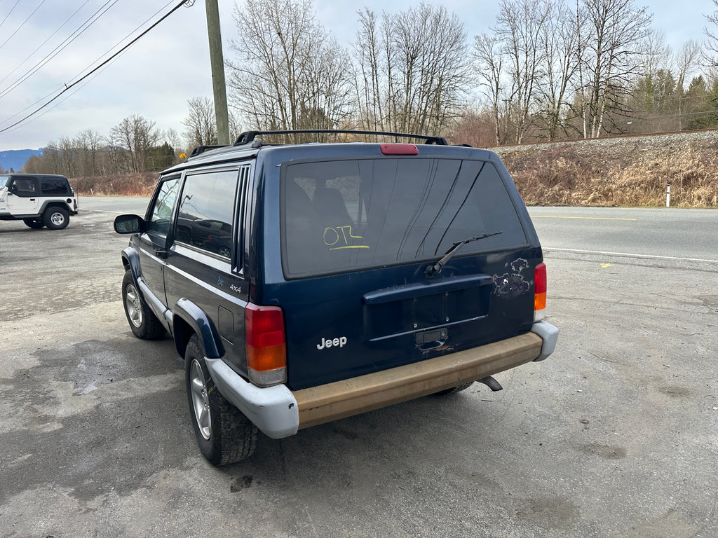 2000 Jeep Cherokee XJ 4.0 2dr – J2511