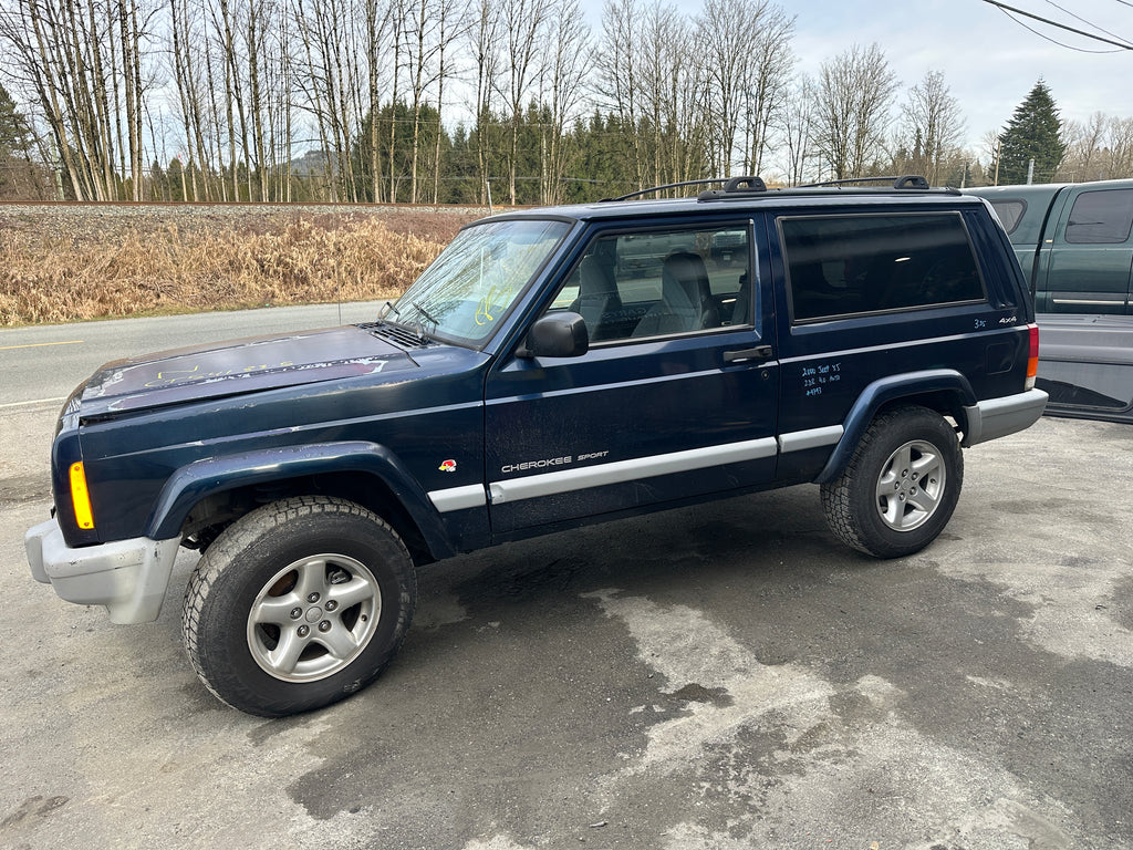 2000 Jeep Cherokee XJ 4.0 2dr – J2511