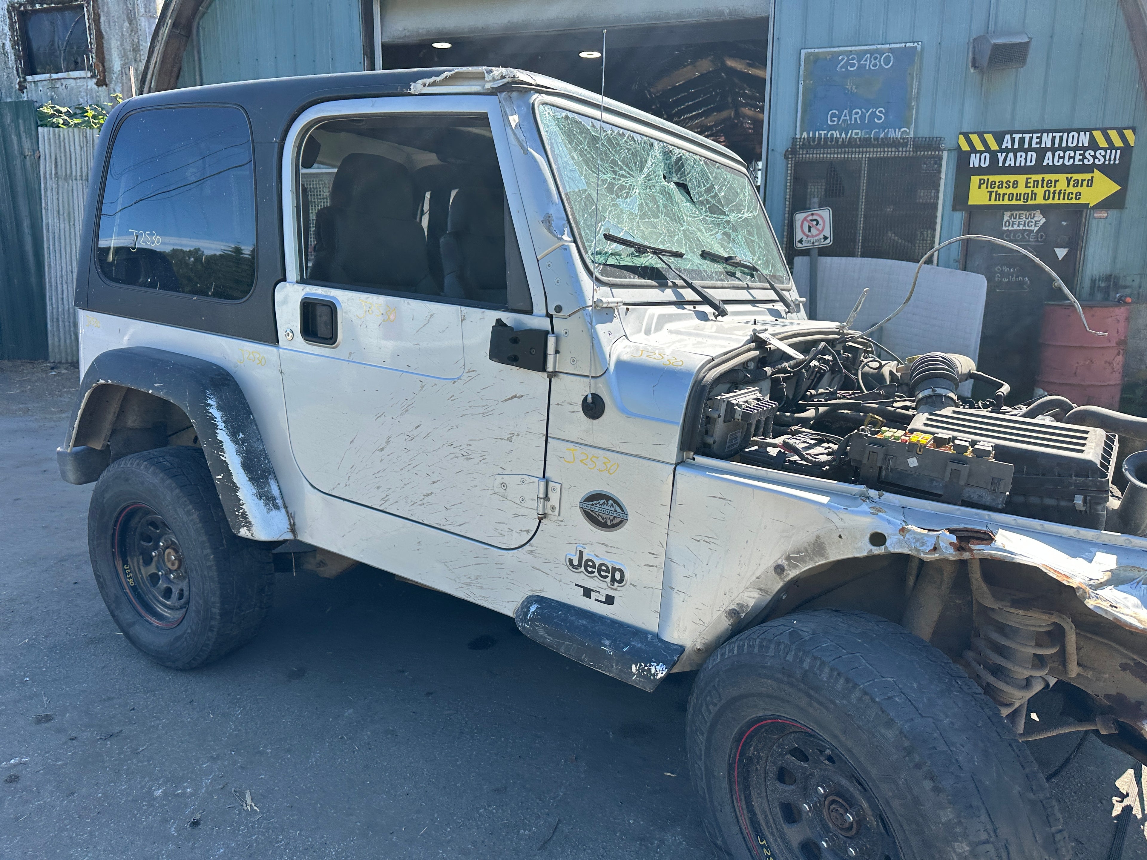 2003 Jeep Wrangler TJ 4.0 – J2530