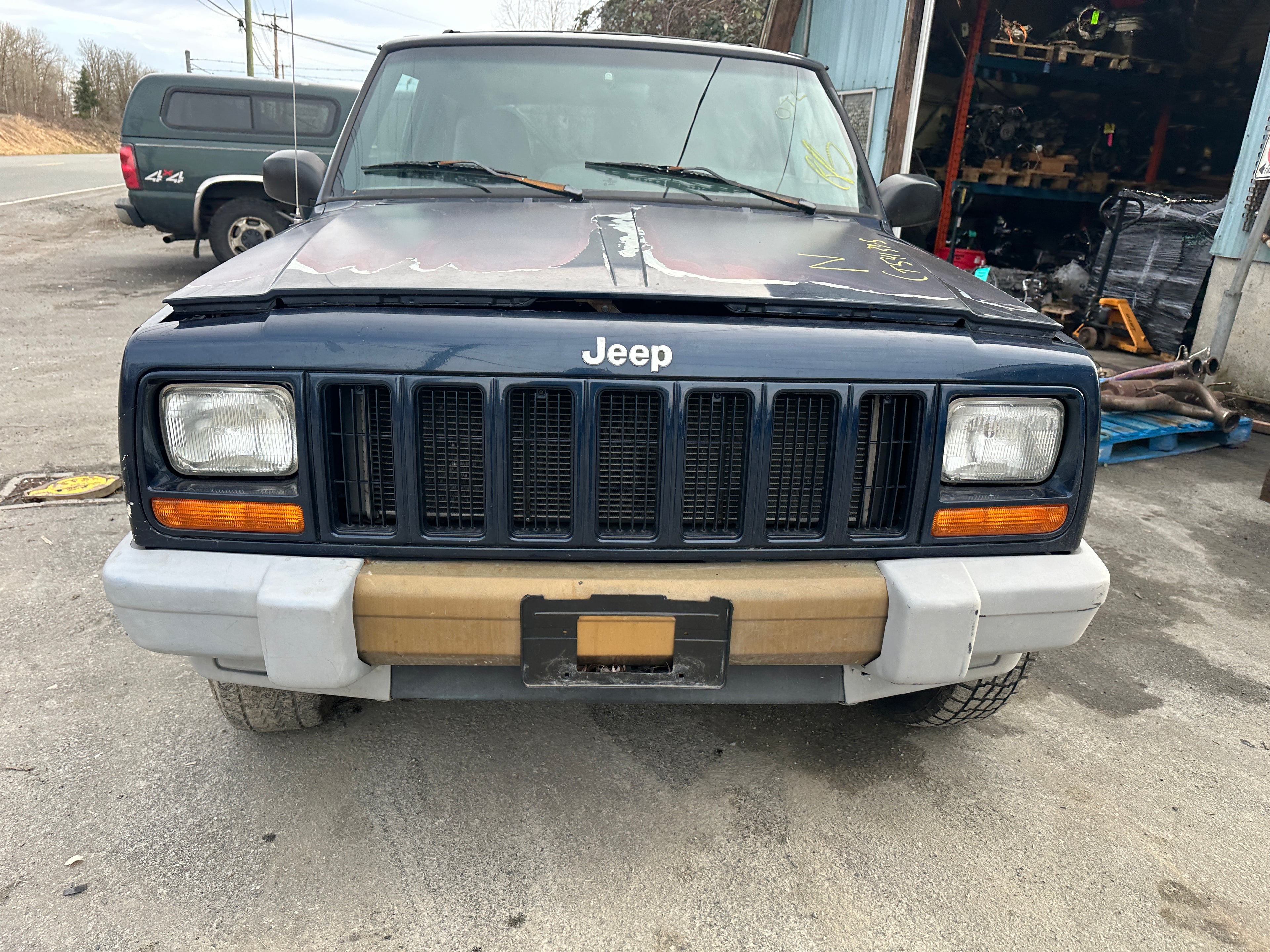 2000 Jeep Cherokee XJ 4.0 2dr – J2511