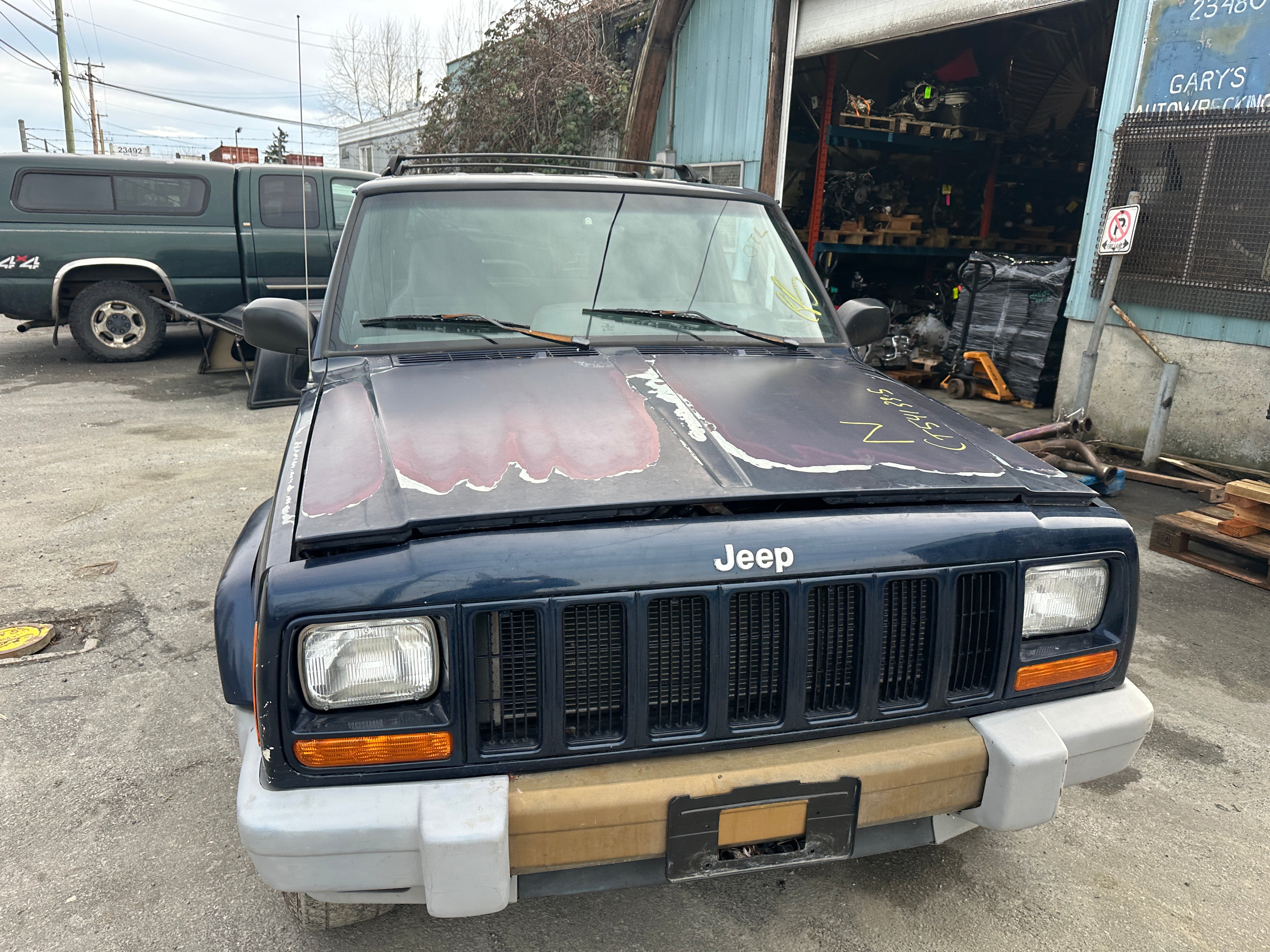 2000 Jeep Cherokee XJ 4.0 2dr – J2511