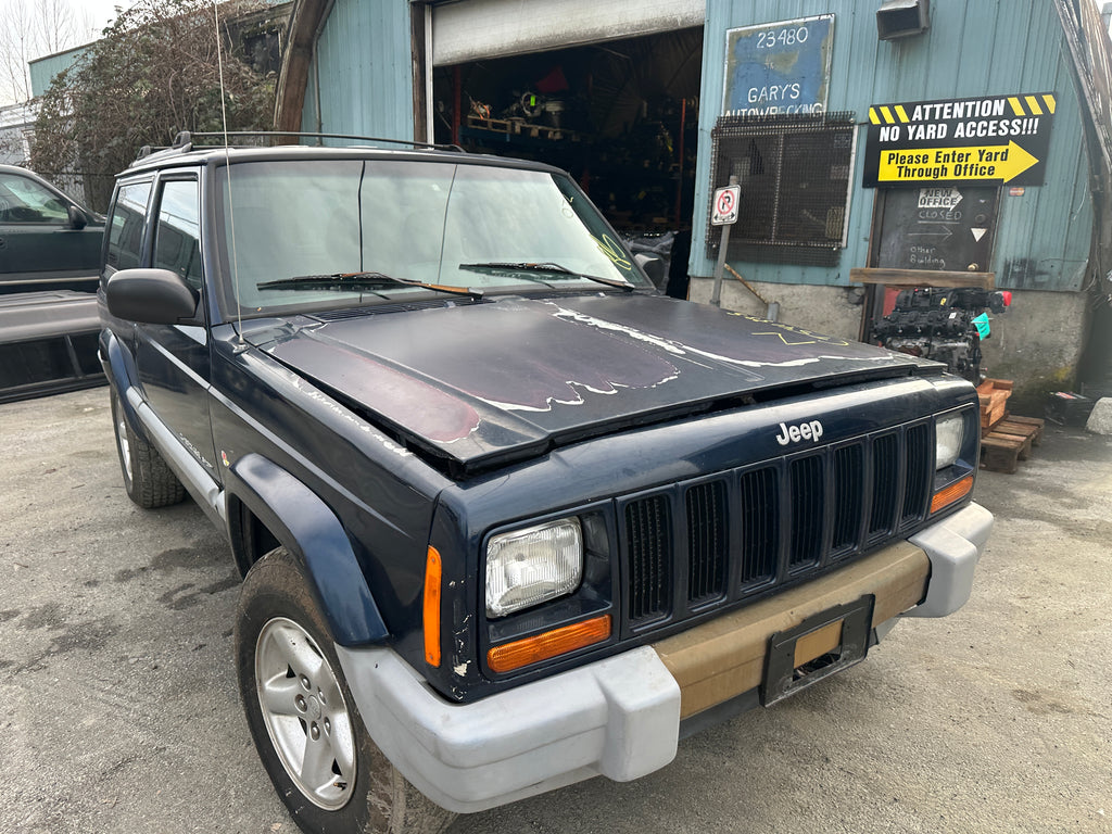 2000 Jeep Cherokee XJ 4.0 2dr – J2511