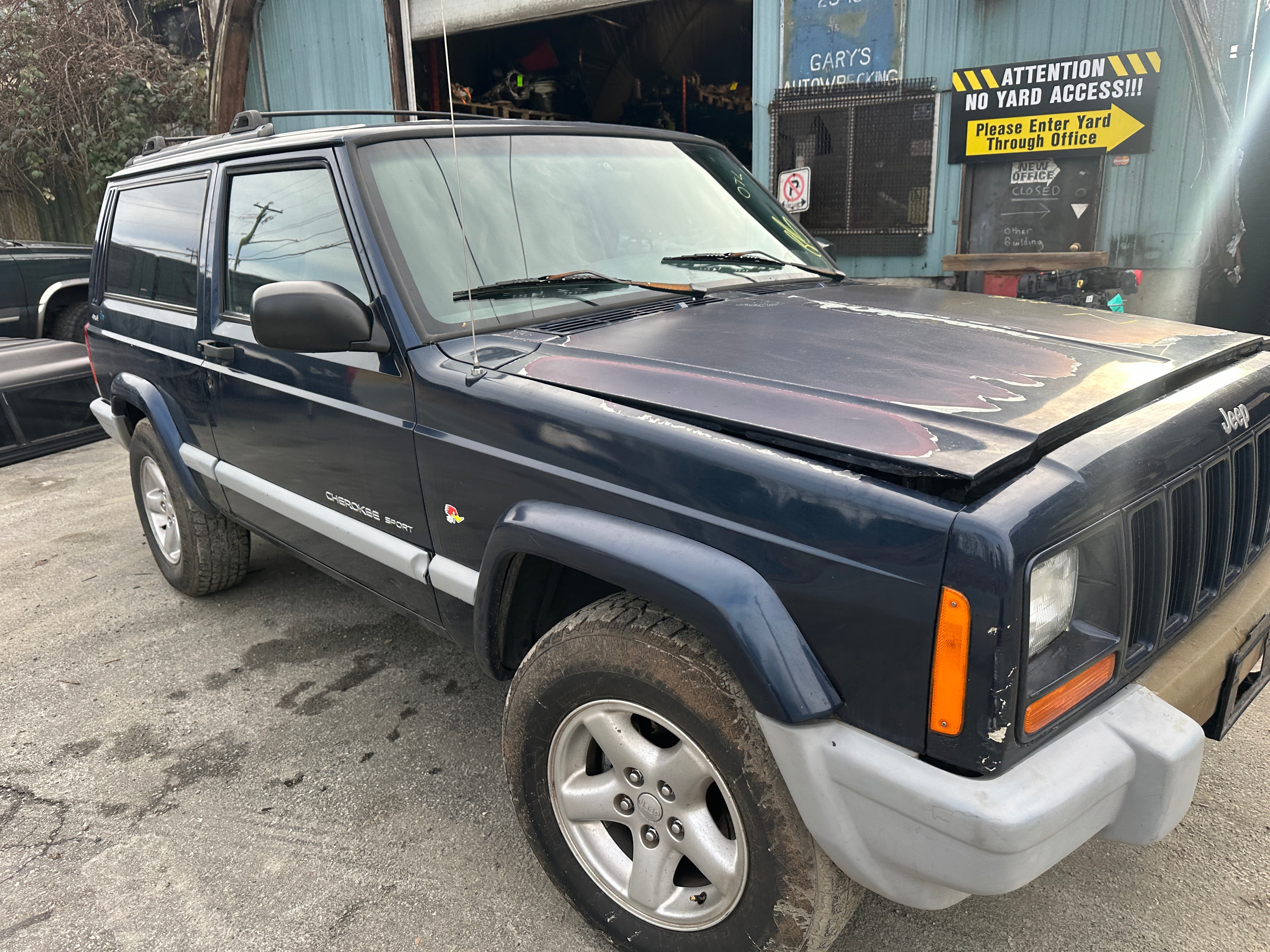 2000 Jeep Cherokee XJ 4.0 2dr – J2511
