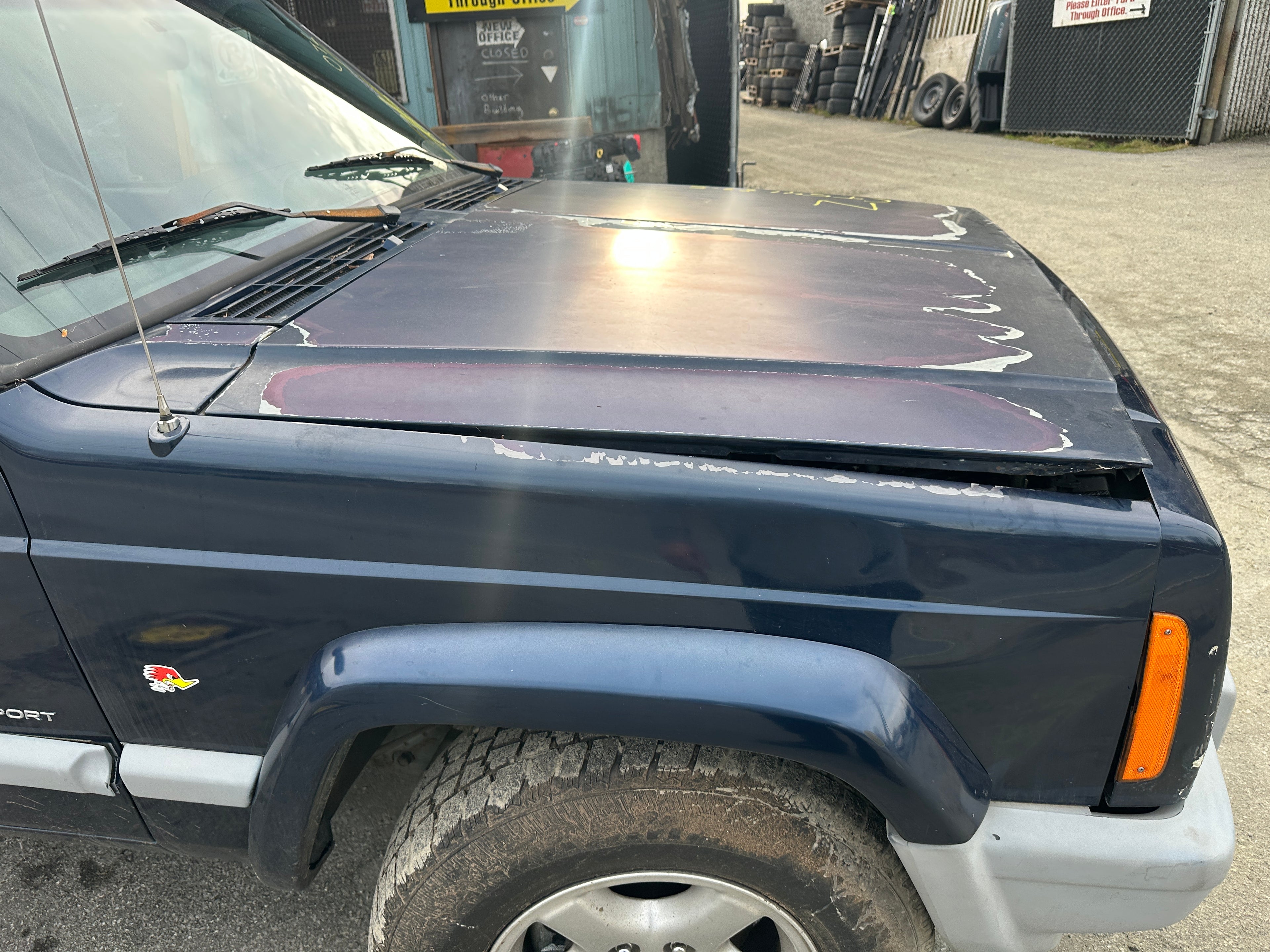 2000 Jeep Cherokee XJ 4.0 2dr – J2511