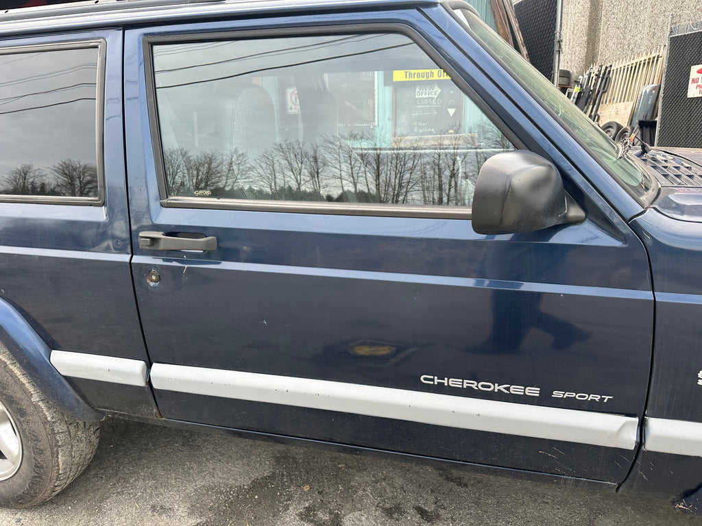 2000 Jeep Cherokee XJ 4.0 2dr – J2511