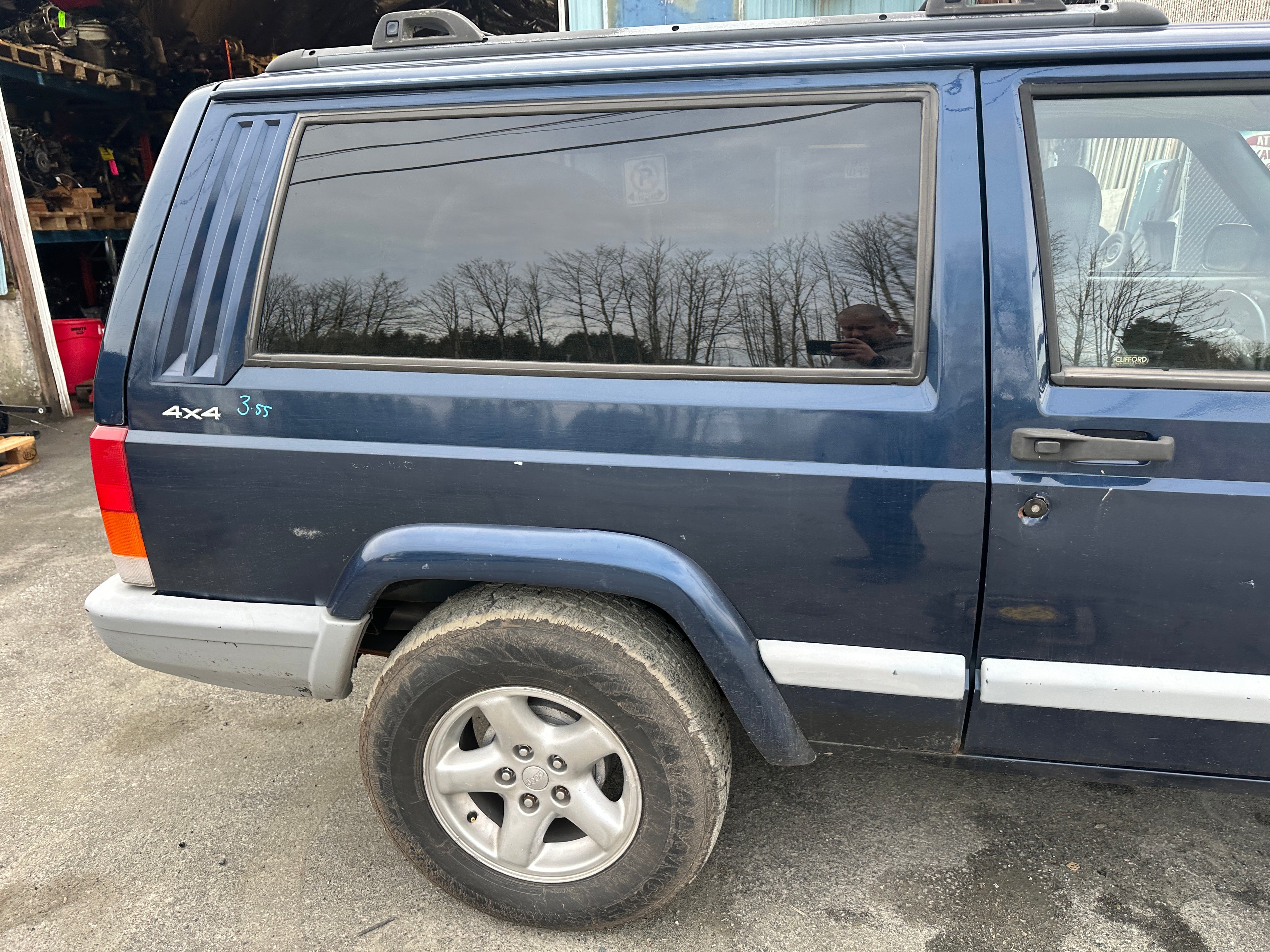 2000 Jeep Cherokee XJ 4.0 2dr – J2511