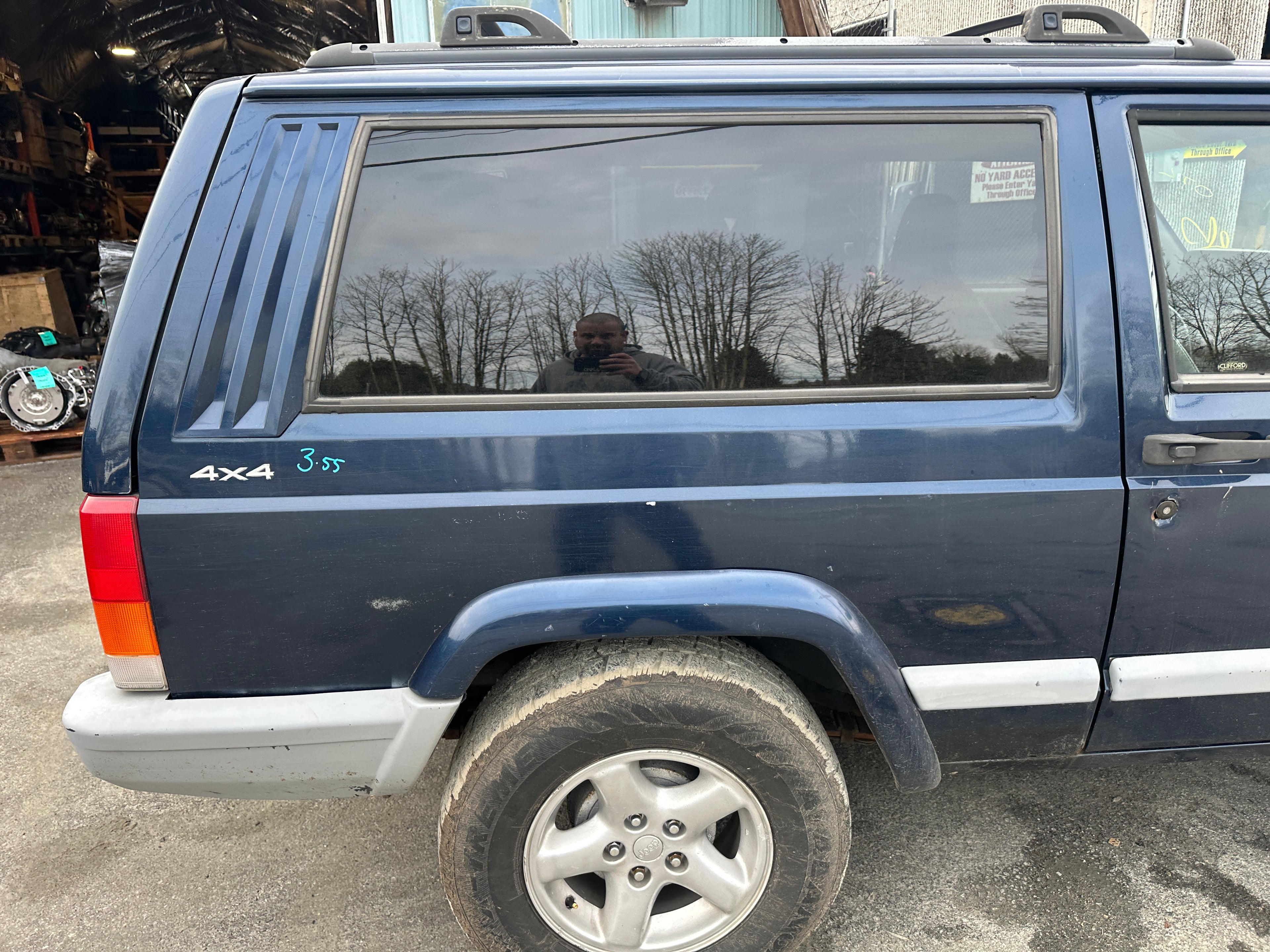2000 Jeep Cherokee XJ 4.0 2dr – J2511