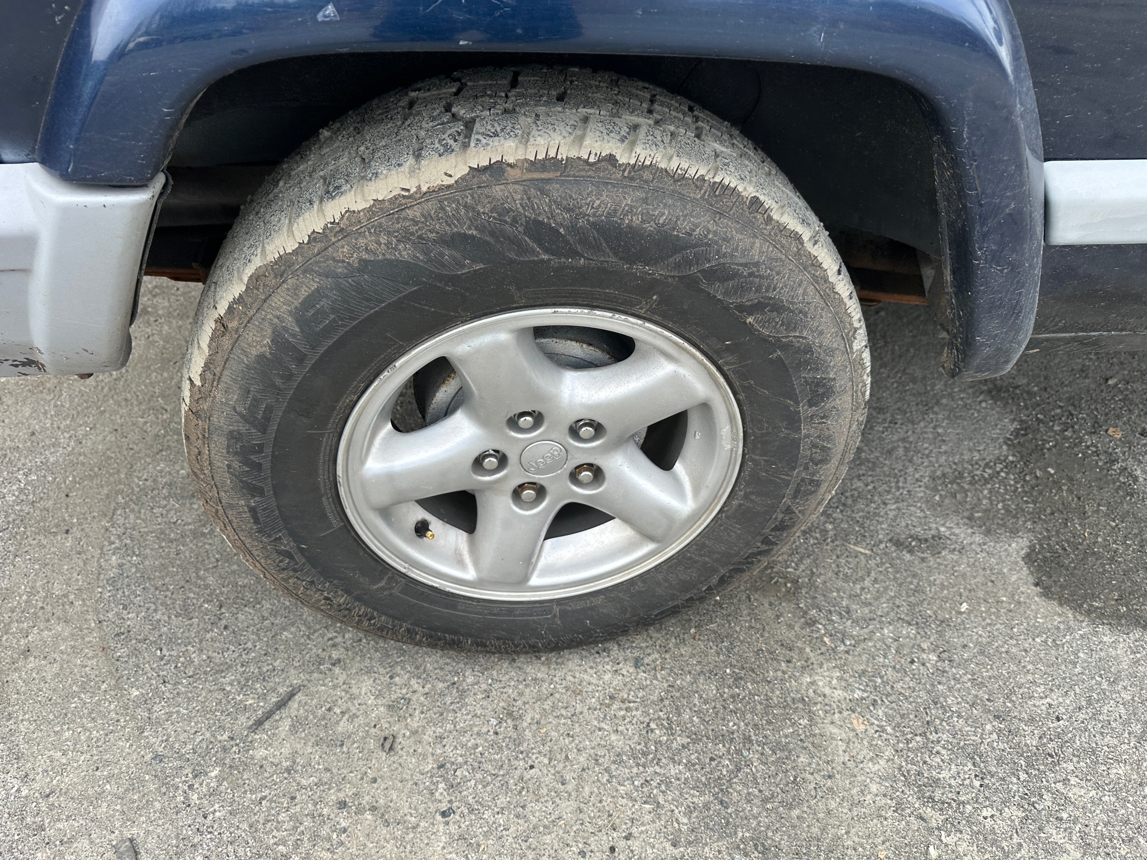 2000 Jeep Cherokee XJ 4.0 2dr – J2511