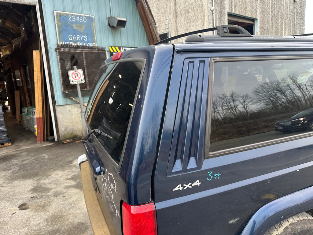 2000 Jeep Cherokee XJ 4.0 2dr – J2511