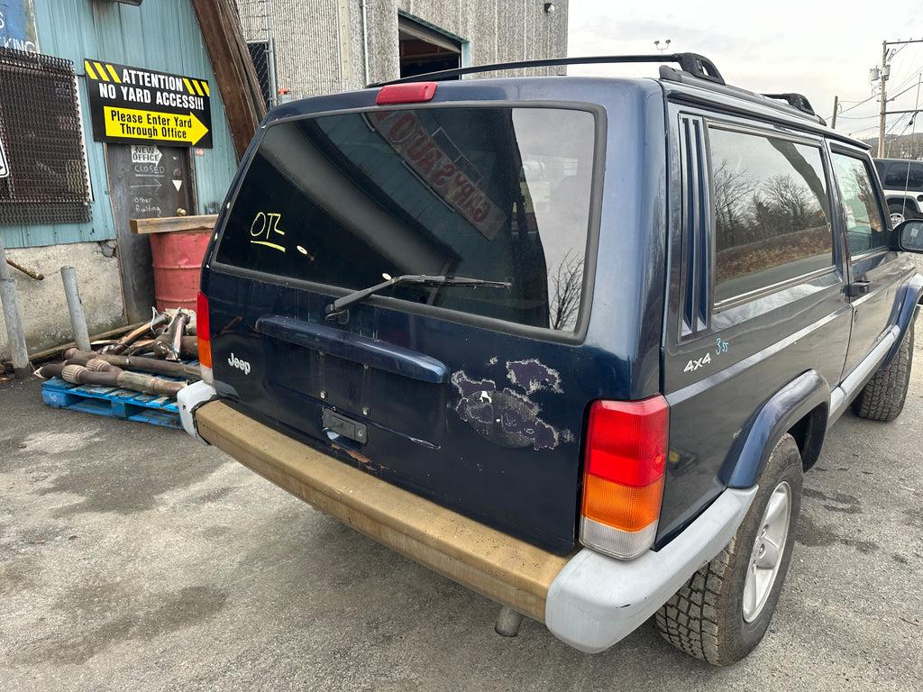 2000 Jeep Cherokee XJ 4.0 2dr – J2511