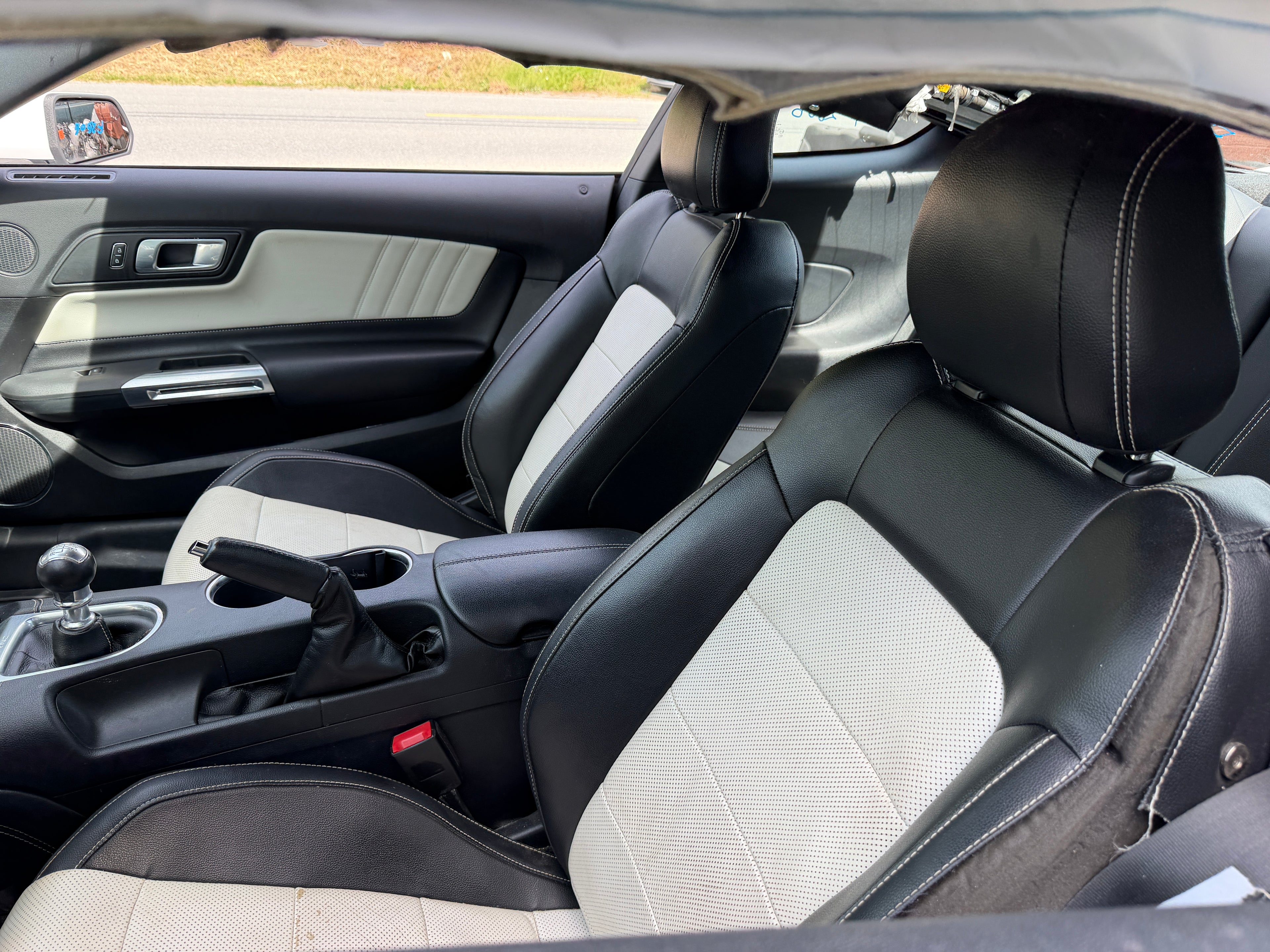 2022 Ford Mustang GT 5.0 – F2606