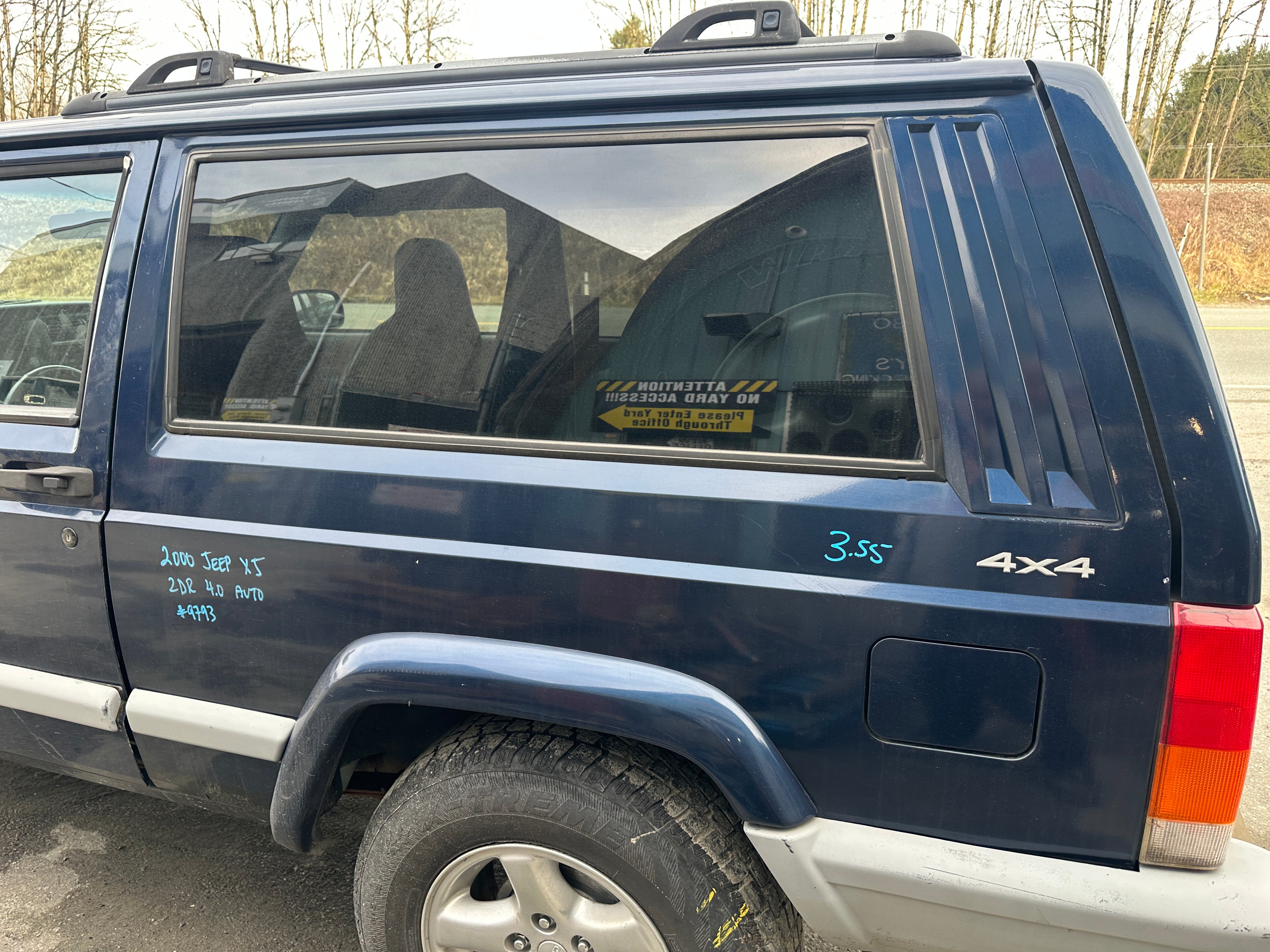2000 Jeep Cherokee XJ 4.0 2dr – J2511