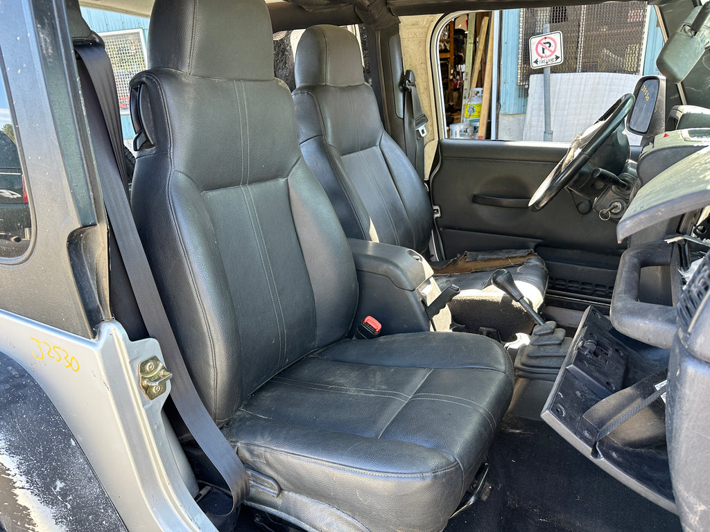 2003 Jeep Wrangler TJ 4.0 – J2530