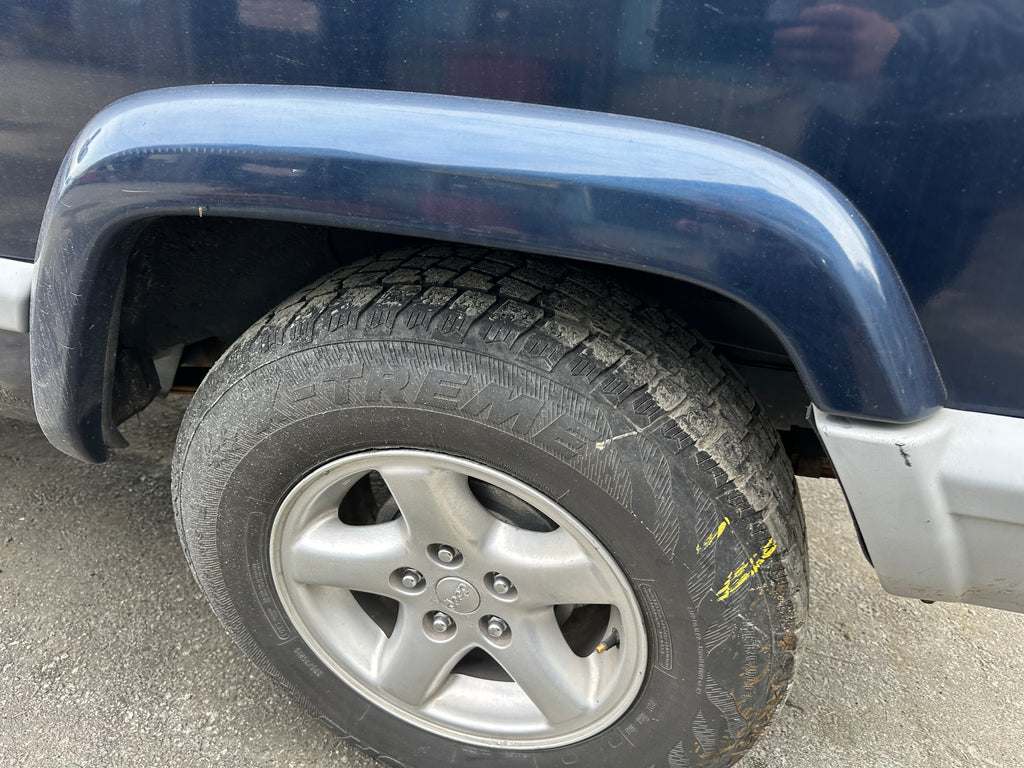 2000 Jeep Cherokee XJ 4.0 2dr – J2511