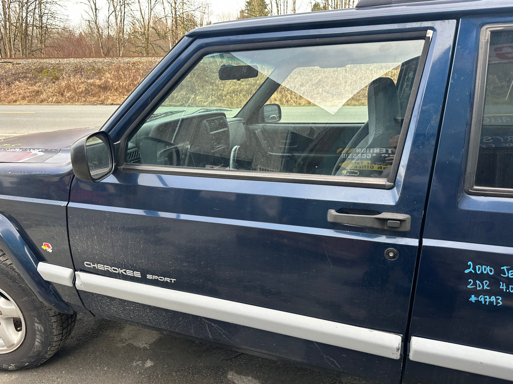 2000 Jeep Cherokee XJ 4.0 2dr – J2511