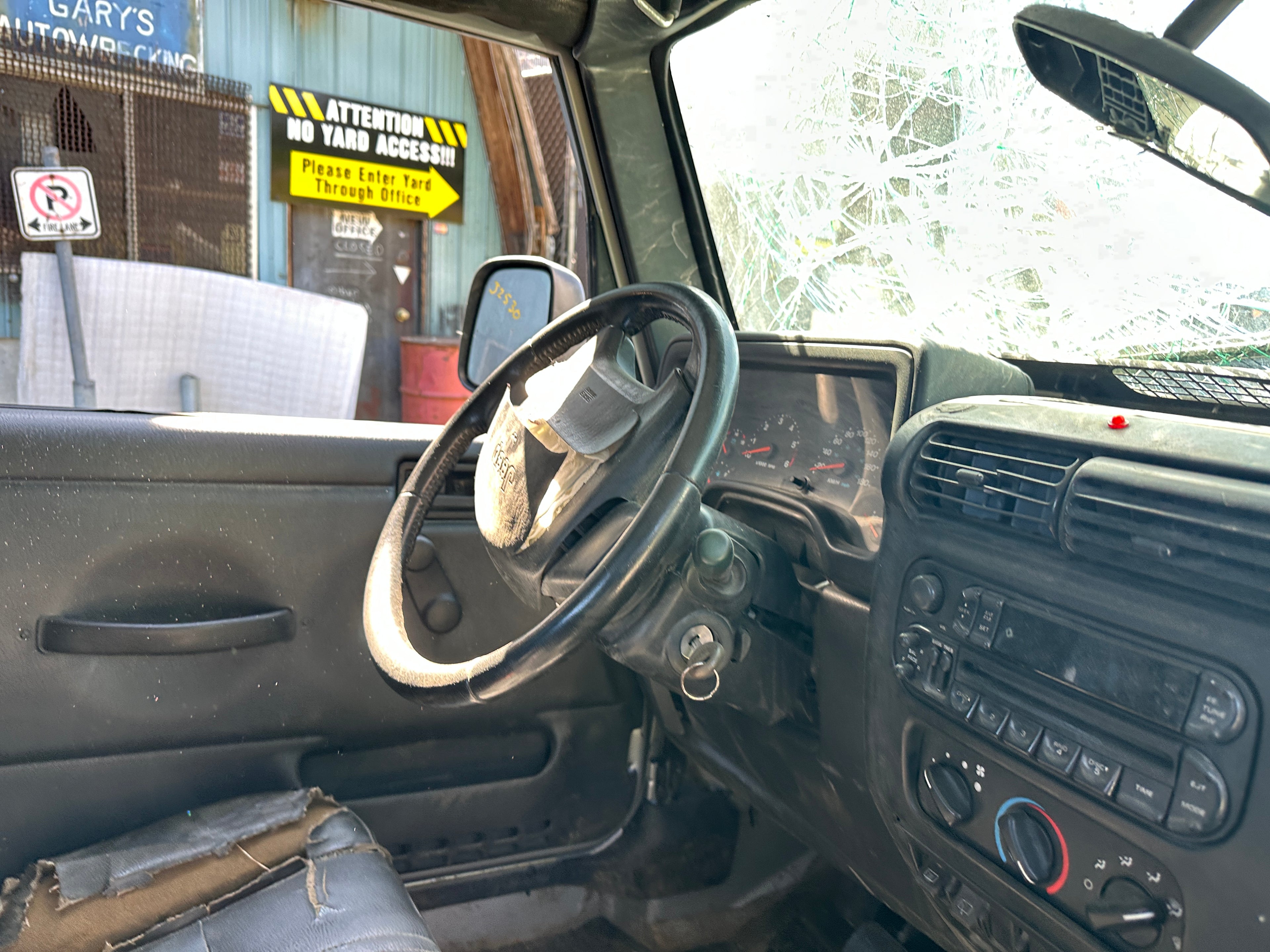 2003 Jeep Wrangler TJ 4.0 – J2530