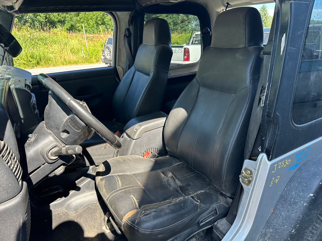 2003 Jeep Wrangler TJ 4.0 – J2530