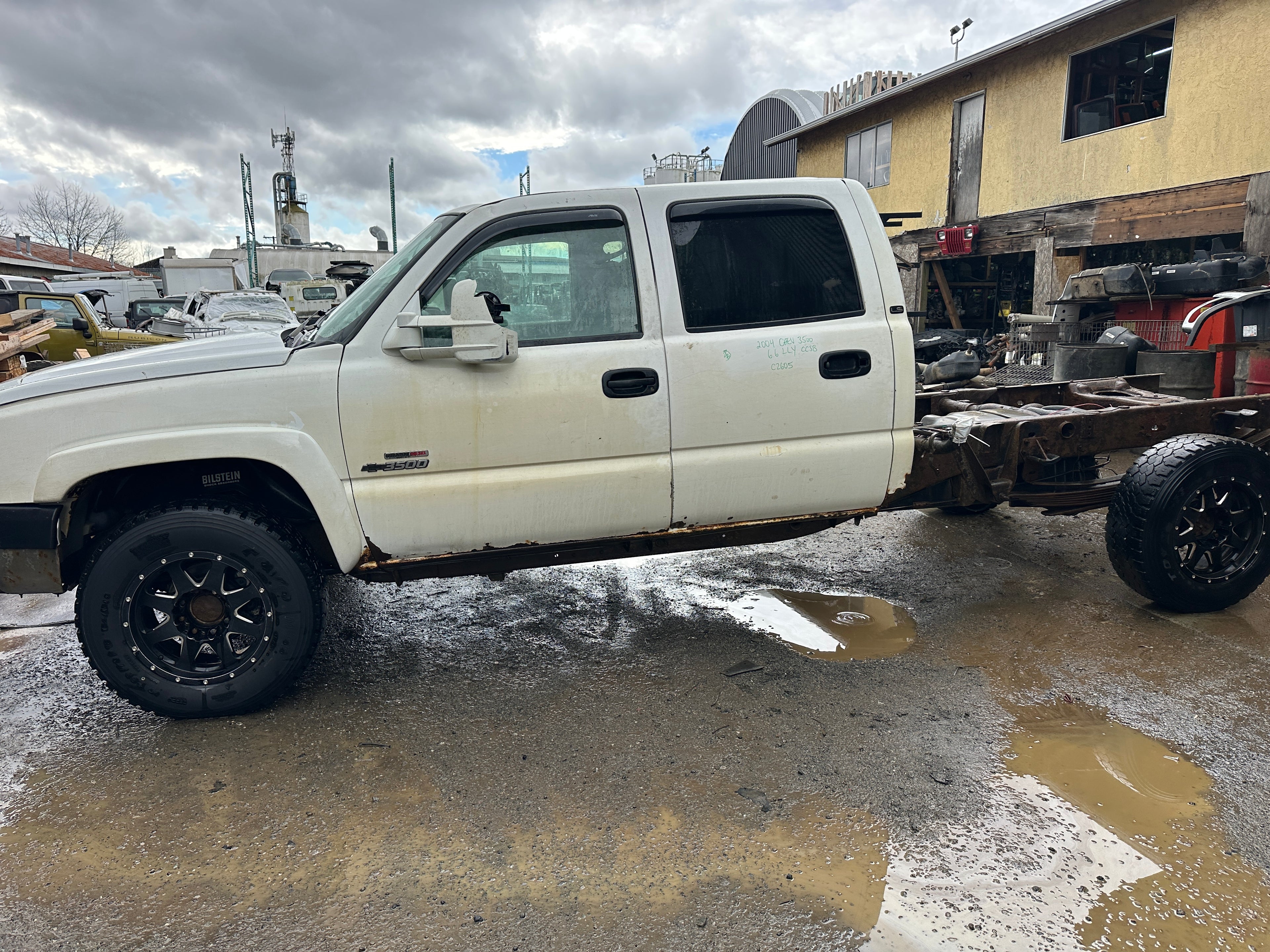 2004 Chevrolet Silverado K3500 6.6 LLY Duramax – C2605