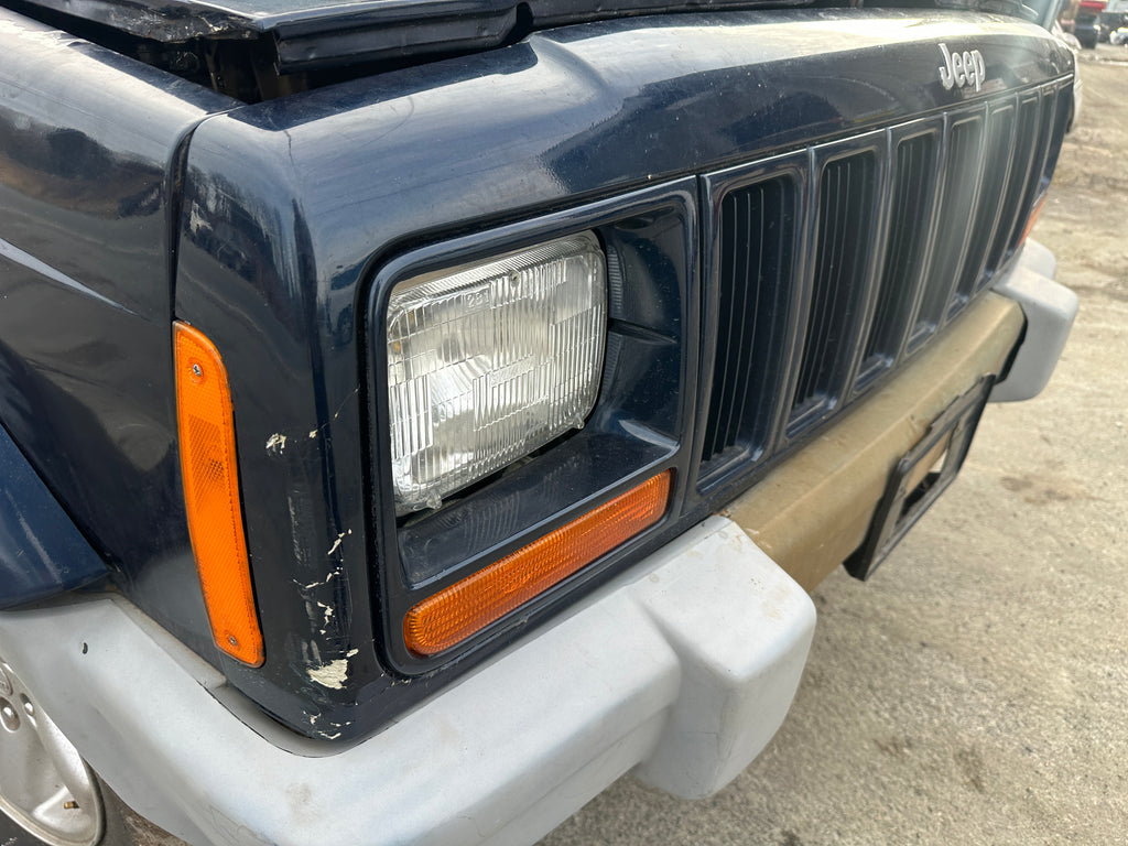 2000 Jeep Cherokee XJ 4.0 2dr – J2511