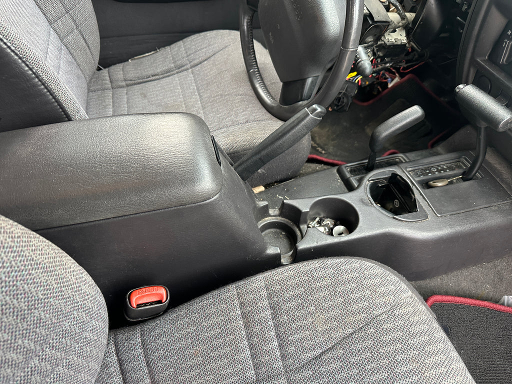 2000 Jeep Cherokee XJ 4.0 2dr – J2511